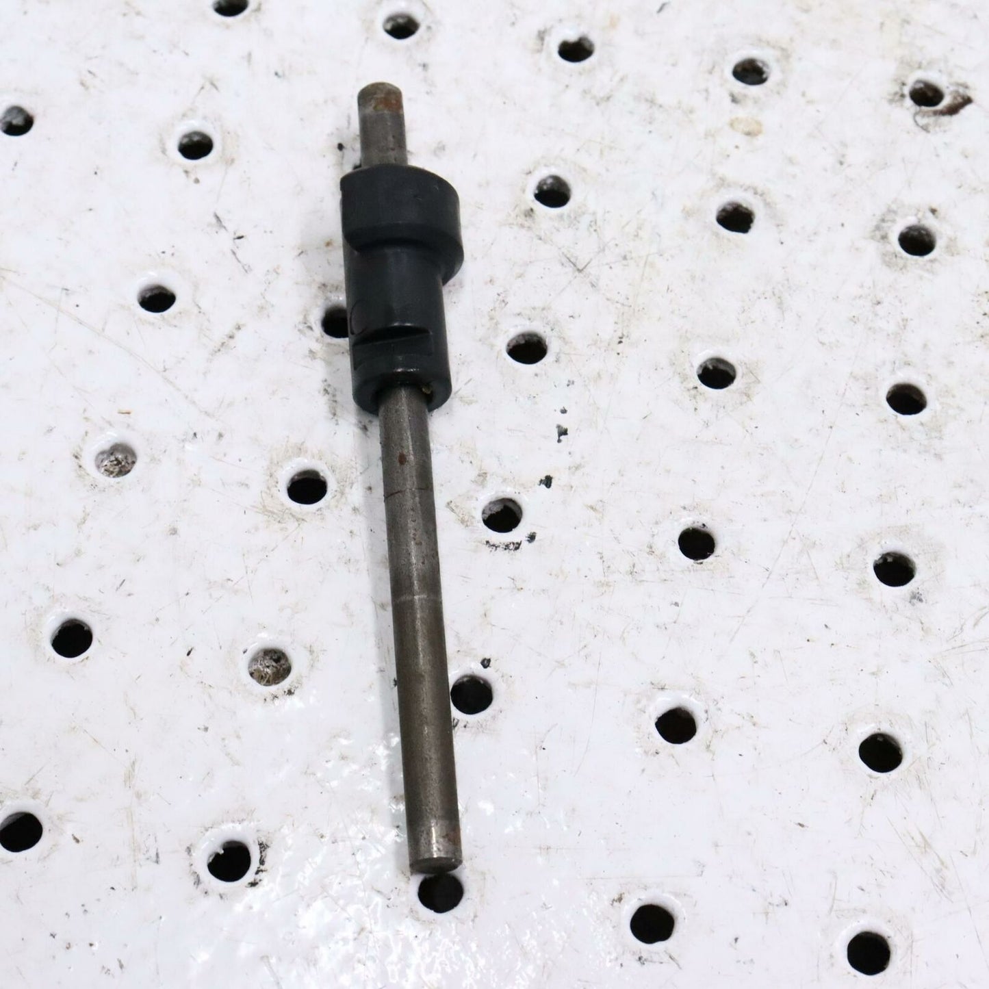 2006 POLARIS SWITCHBACK CHAIN CASE REVERSE SHIFT FORK SHAFT RAIL 5134327