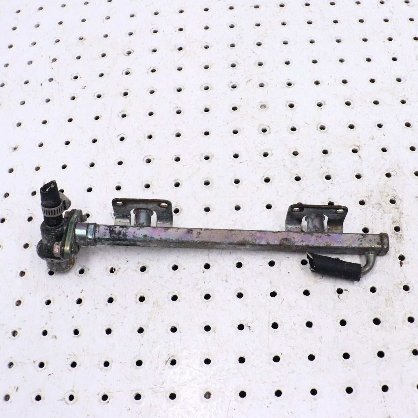 2002 ARCTIC CAT ZR 600 THROTTLE BODY FUEL INJECTOR RAIL 3005-691