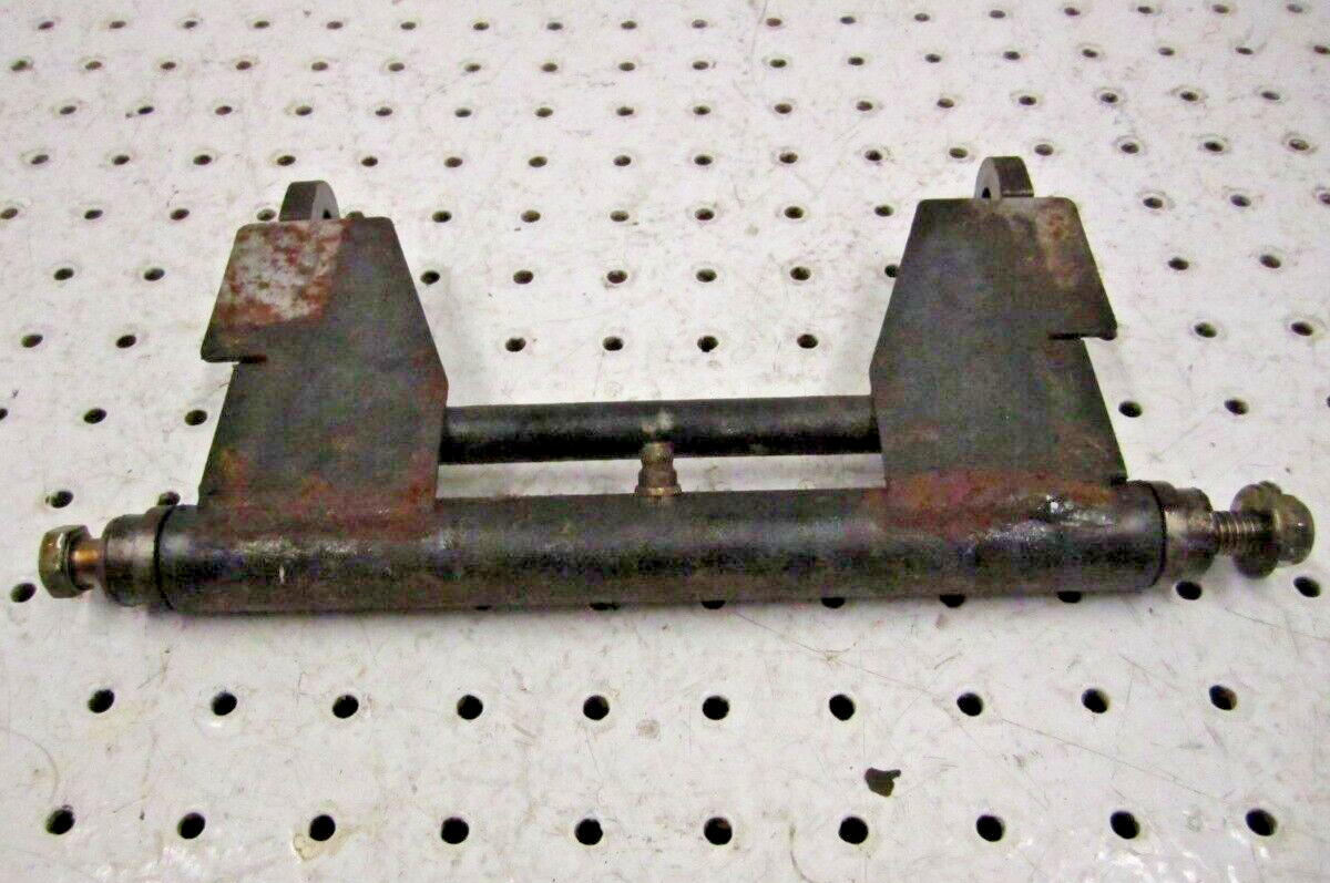 2007 ARCTIC CAT F8 REAR PIVOT ARM 1704-552