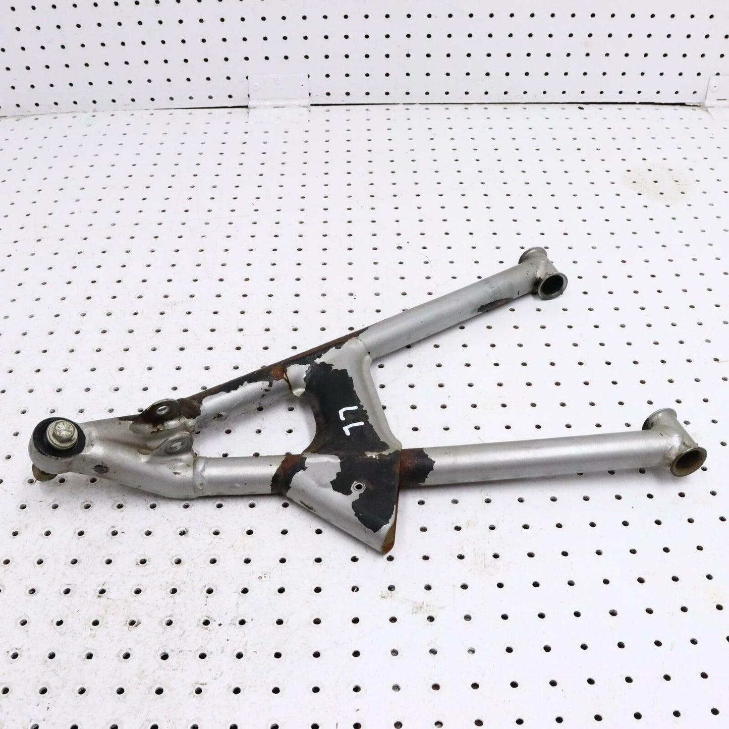 2006 POLARIS SWITCHBACK LEFT FRONT LOWER SUSPENSION CONTROL A ARM 2203021-385