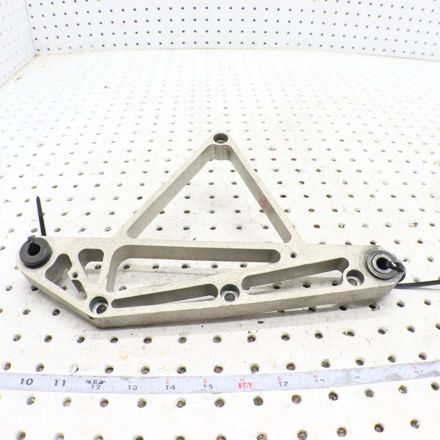 2016 Polaris Rush 800 Side Crank Right Suspension Arm Bracket 5138644 ; 5140959