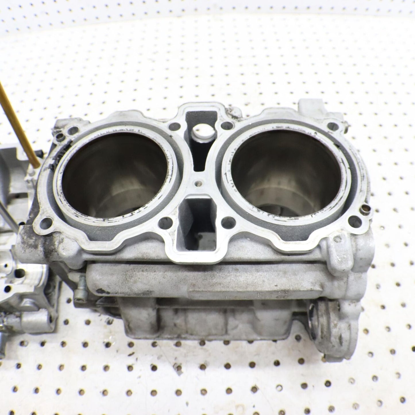 2008 POLARIS SWITCHBACK TURBO ENGINE MOTOR CASE CASES 0454034 0453150