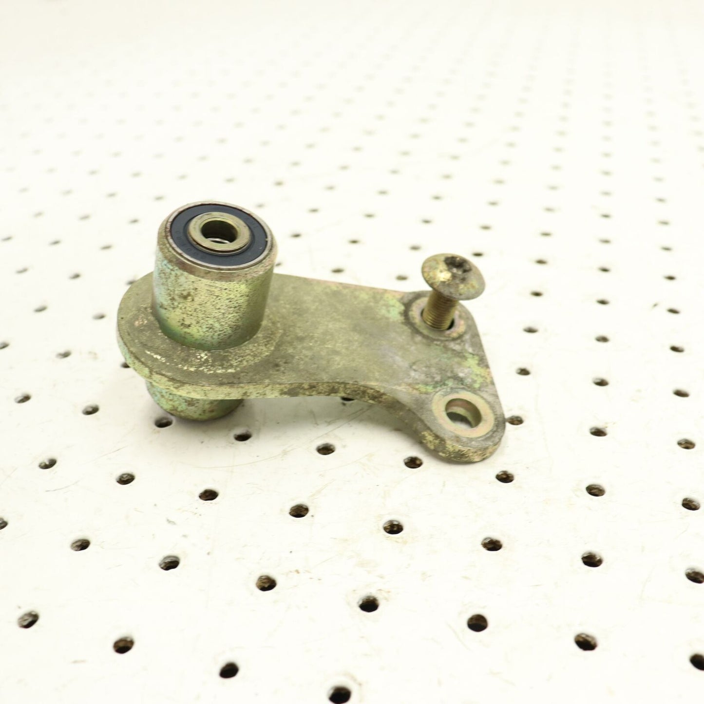 2006 POLARIS FUSION 600 STEERING IDLER ARM 1821419