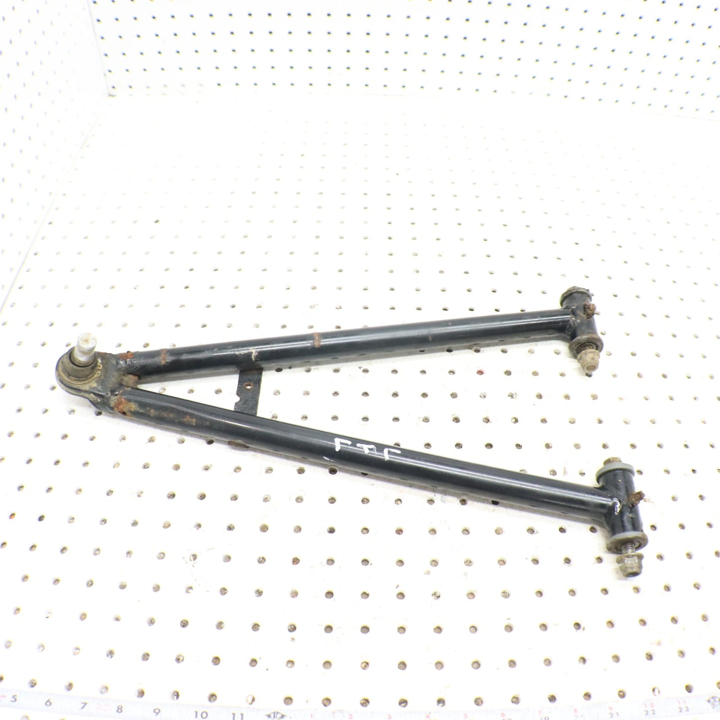 2009 Polaris Sportsman Xp 850 Front Lower Left Control A Arm 1017156-067 1019810