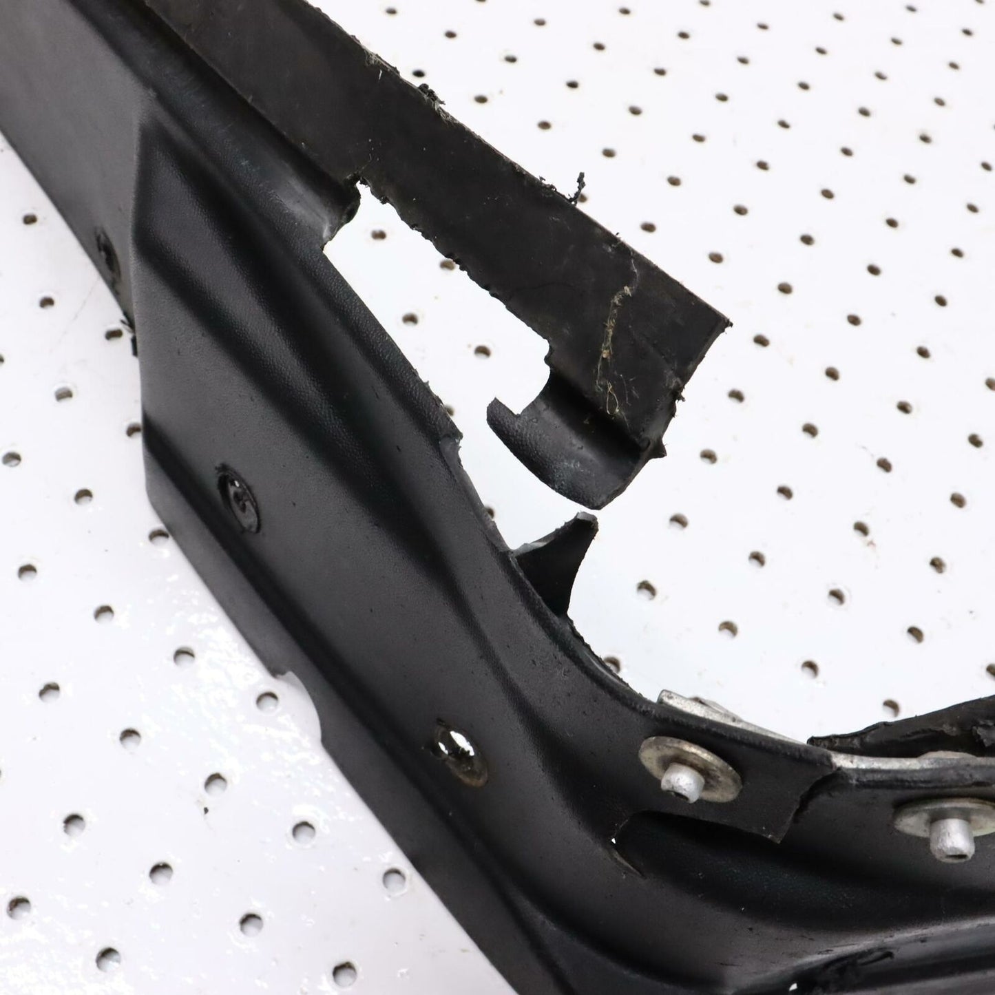 2006 SKI-DOO MXZ 800 LEFT SIDE LOWER BELLY PAN PANEL COVER COWL 502006703