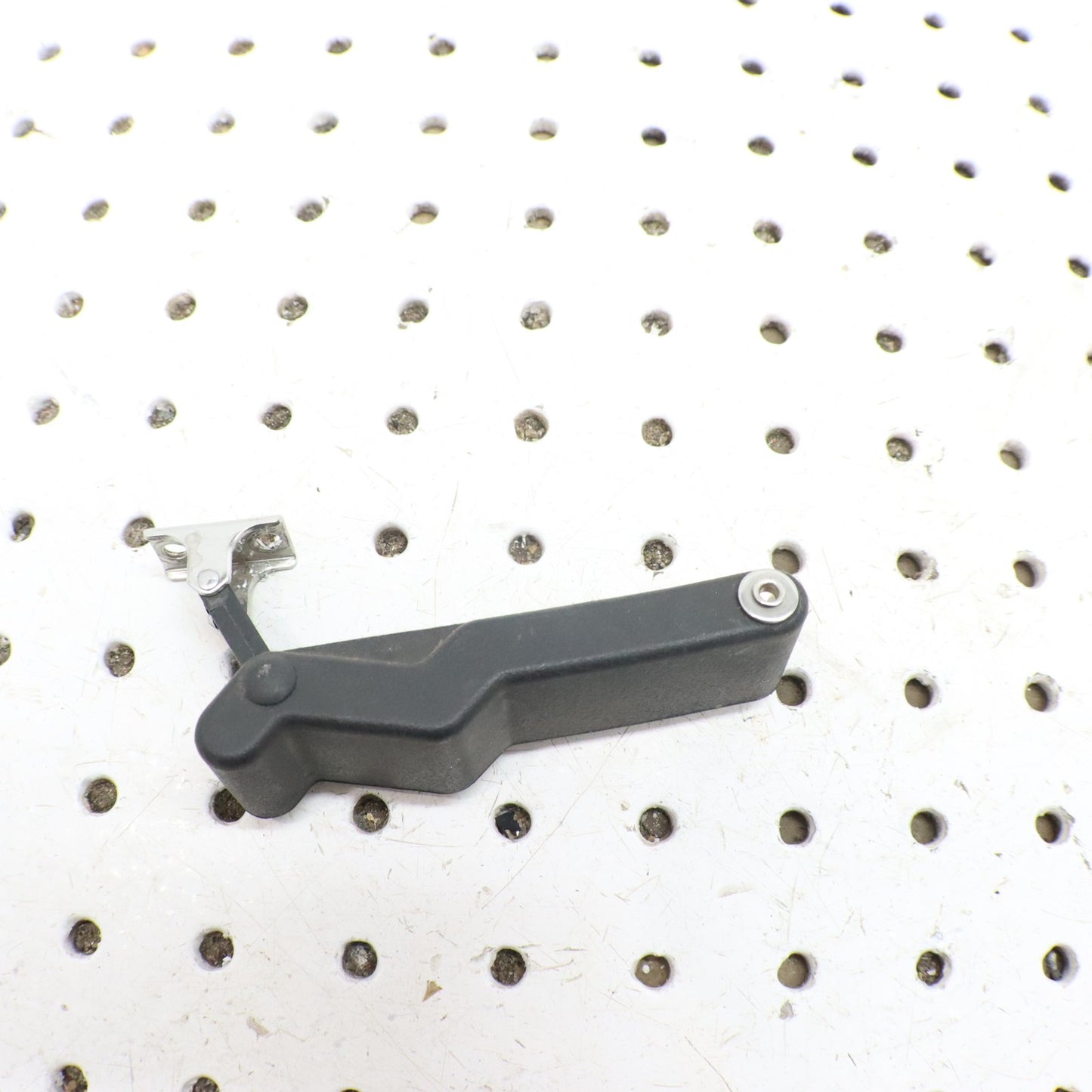 2024 Polaris Sportsman 570 Efi Eps LATCH RUBBER, LOWER, HD 7083060