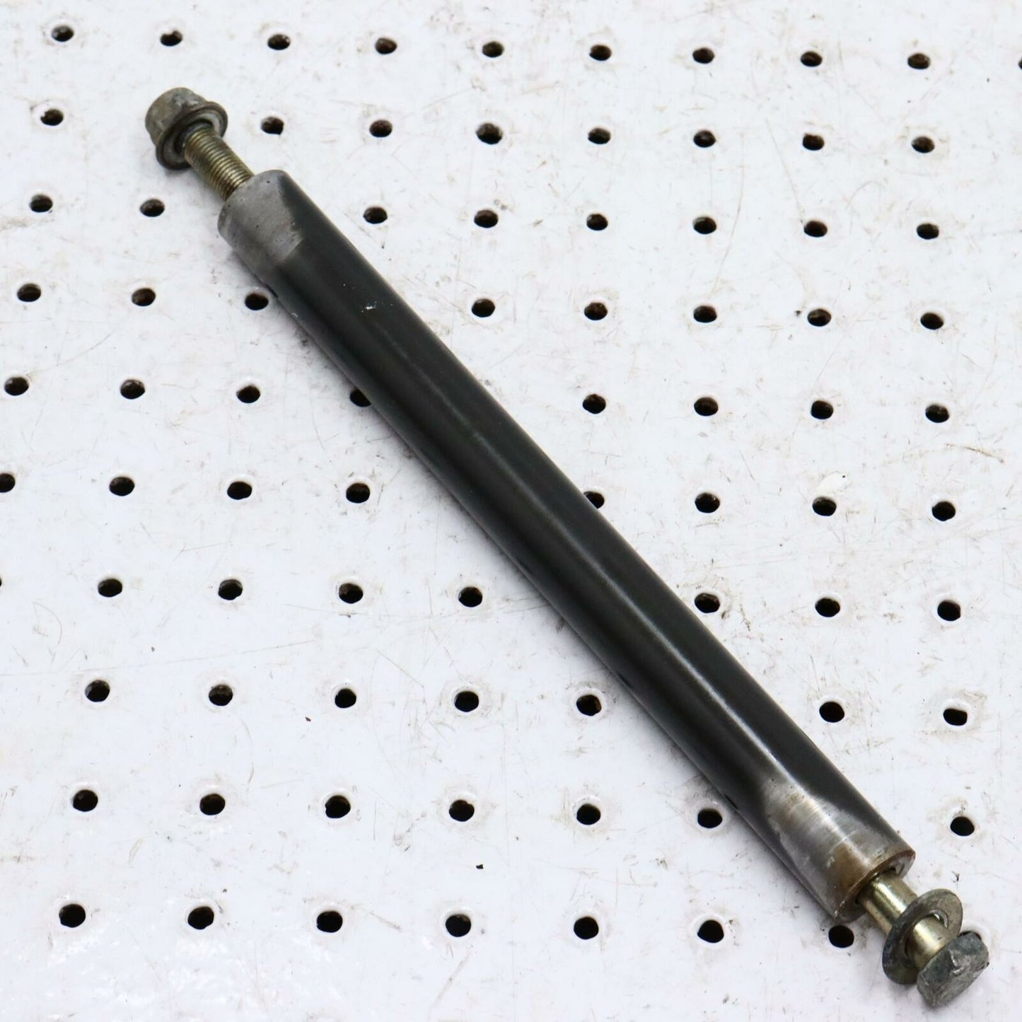 2006 POLARIS CLASSIC 700 REAR SUSPENSION CROSS AXLE SHAFT, LOWER, PIVOT 5132579