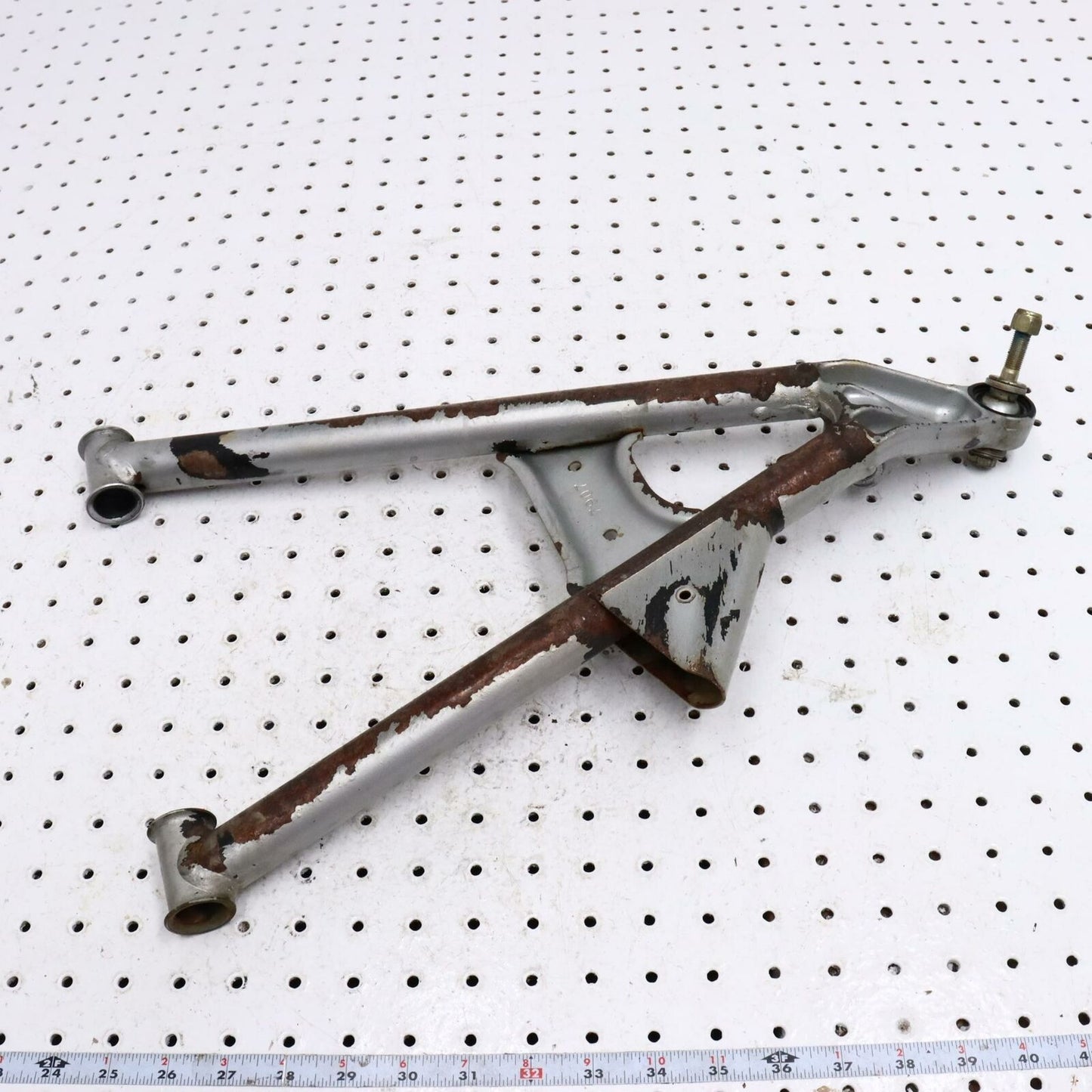 2006 POLARIS SWITCHBACK LEFT FRONT LOWER SUSPENSION CONTROL A ARM 2203021-385