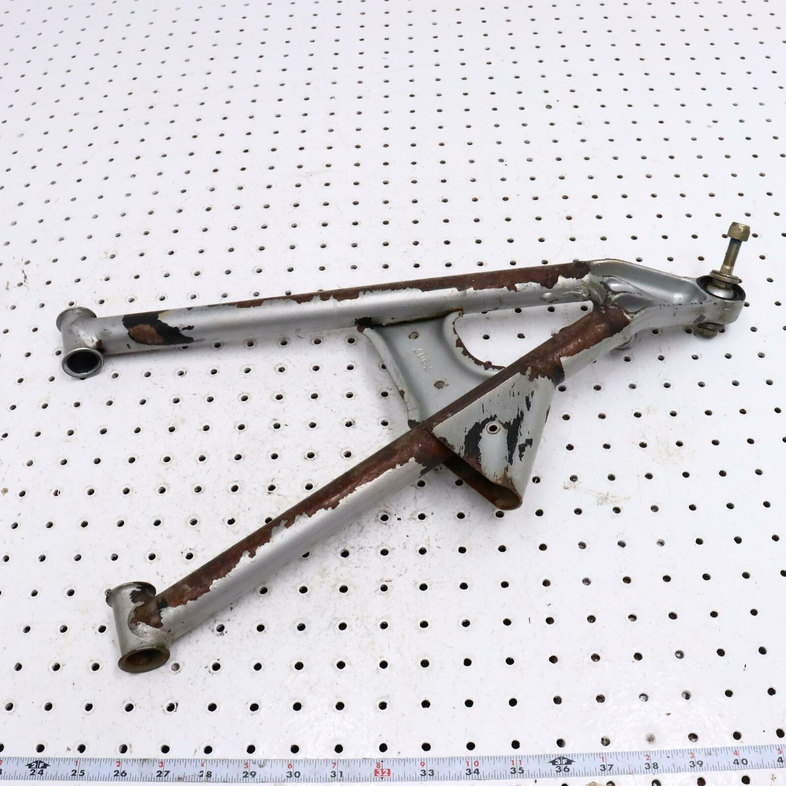 2006 POLARIS SWITCHBACK LEFT FRONT LOWER SUSPENSION CONTROL A ARM 2203021-385
