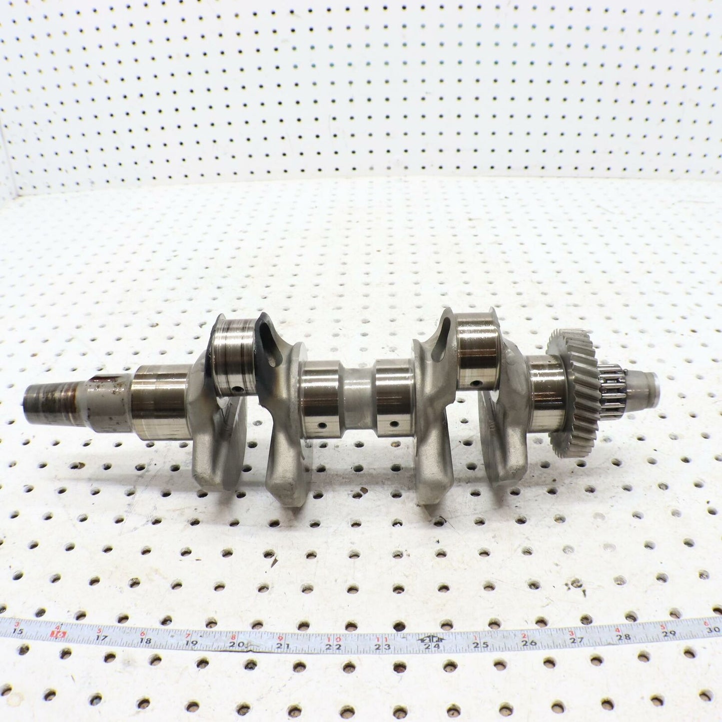 2006 POLARIS SWITCHBACK ENGINE MOTOR CRANKSHAFT CRANK SHAFT 0452929 CORE
