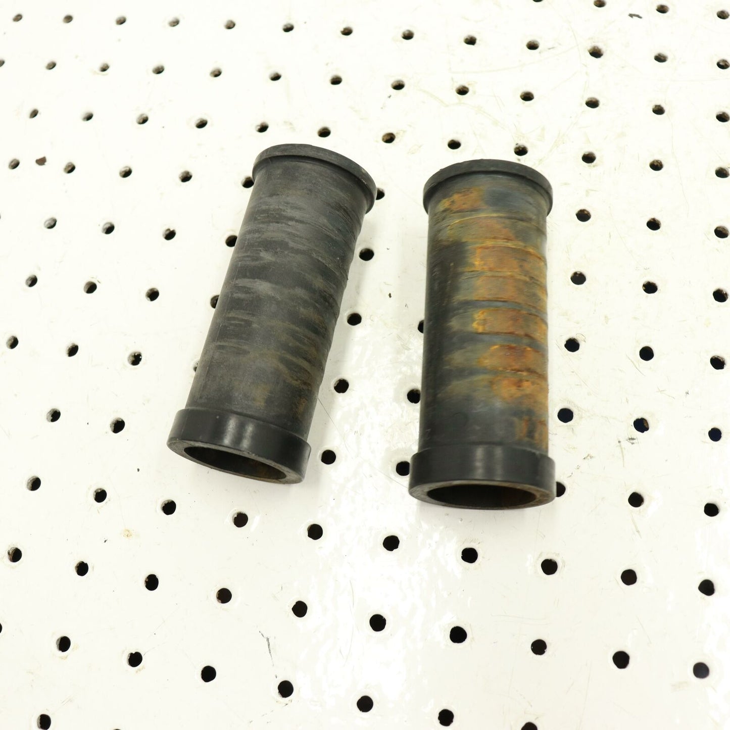 2006 POLARIS FUSION 600 REAR SUSPENSION TORSION SPRING BUSHING SLEEVE 5434989