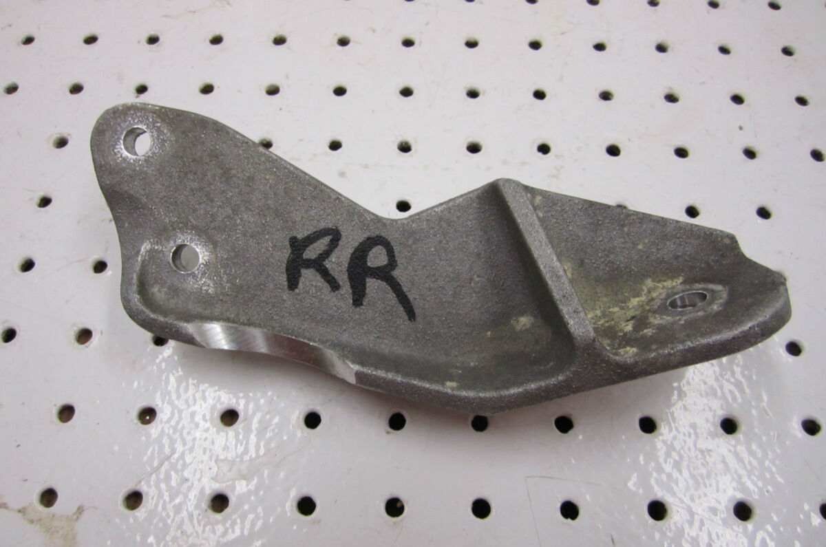 2002 ARCTIC CAT ZR 500 MOTOR MOUNT RIGHT REAR 0708-104
