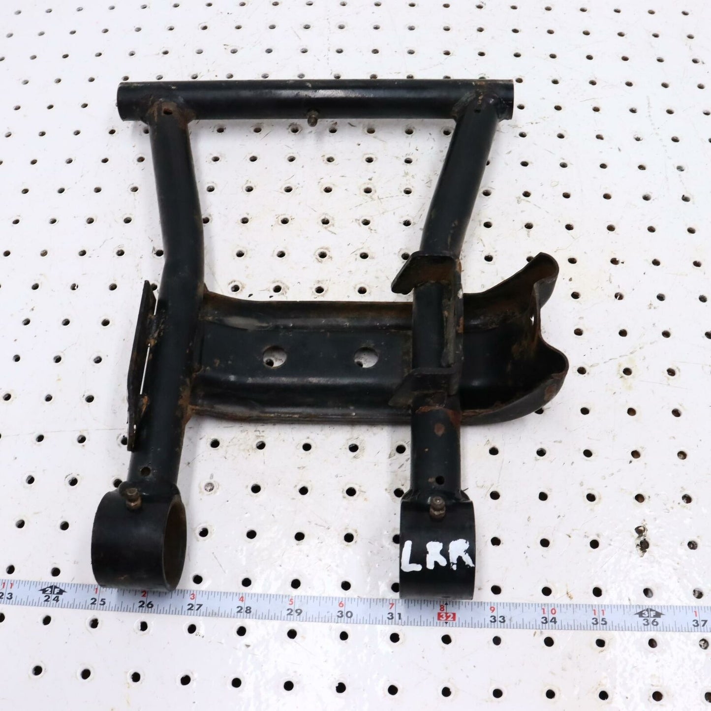 2002 POLARIS SPORTSMAN 500 REAR BACK LOWER RIGHT CONTROL A ARM 1012718-067