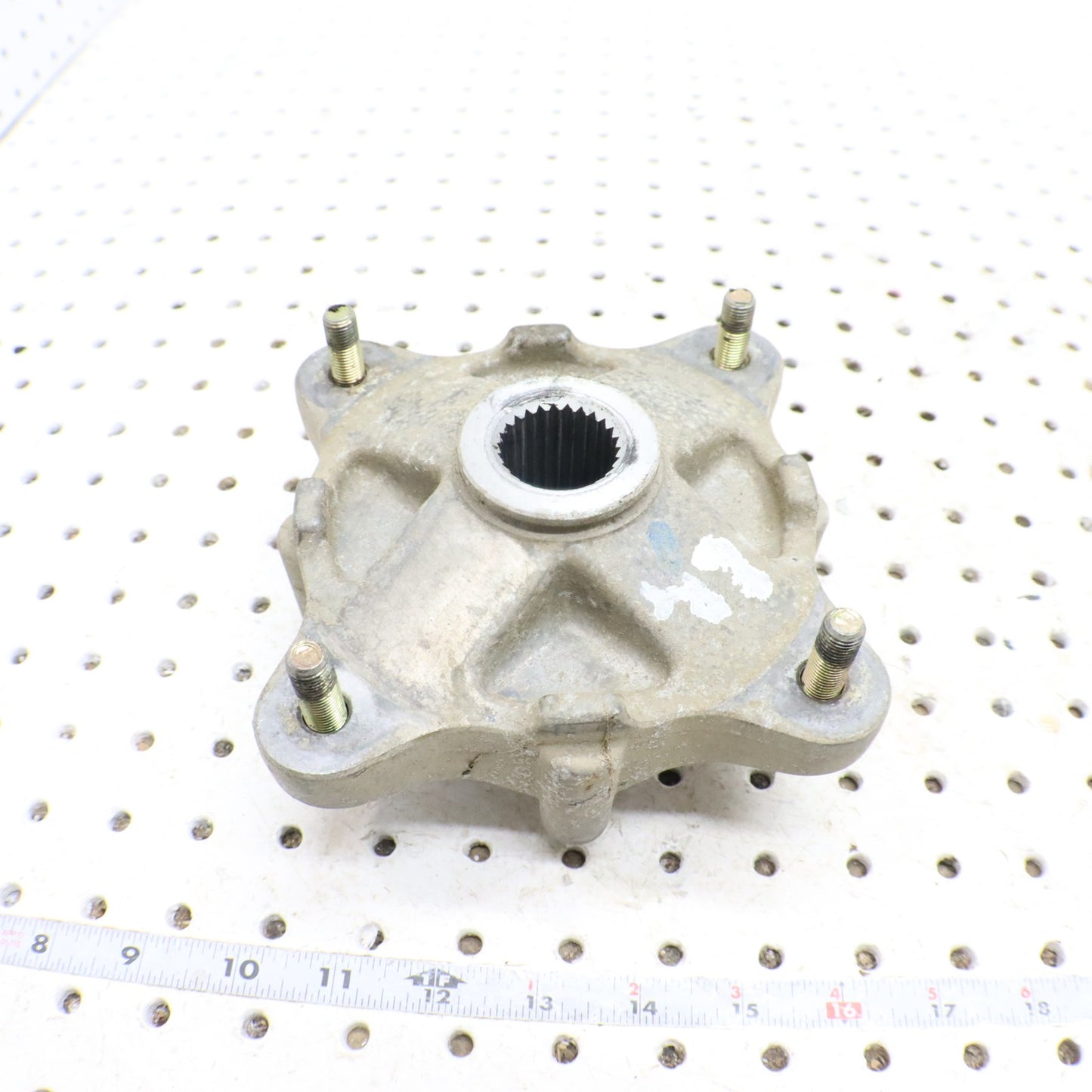 2008 Polaris Sportsman 800 Wheel Hub 5135113; 5143629 REAR