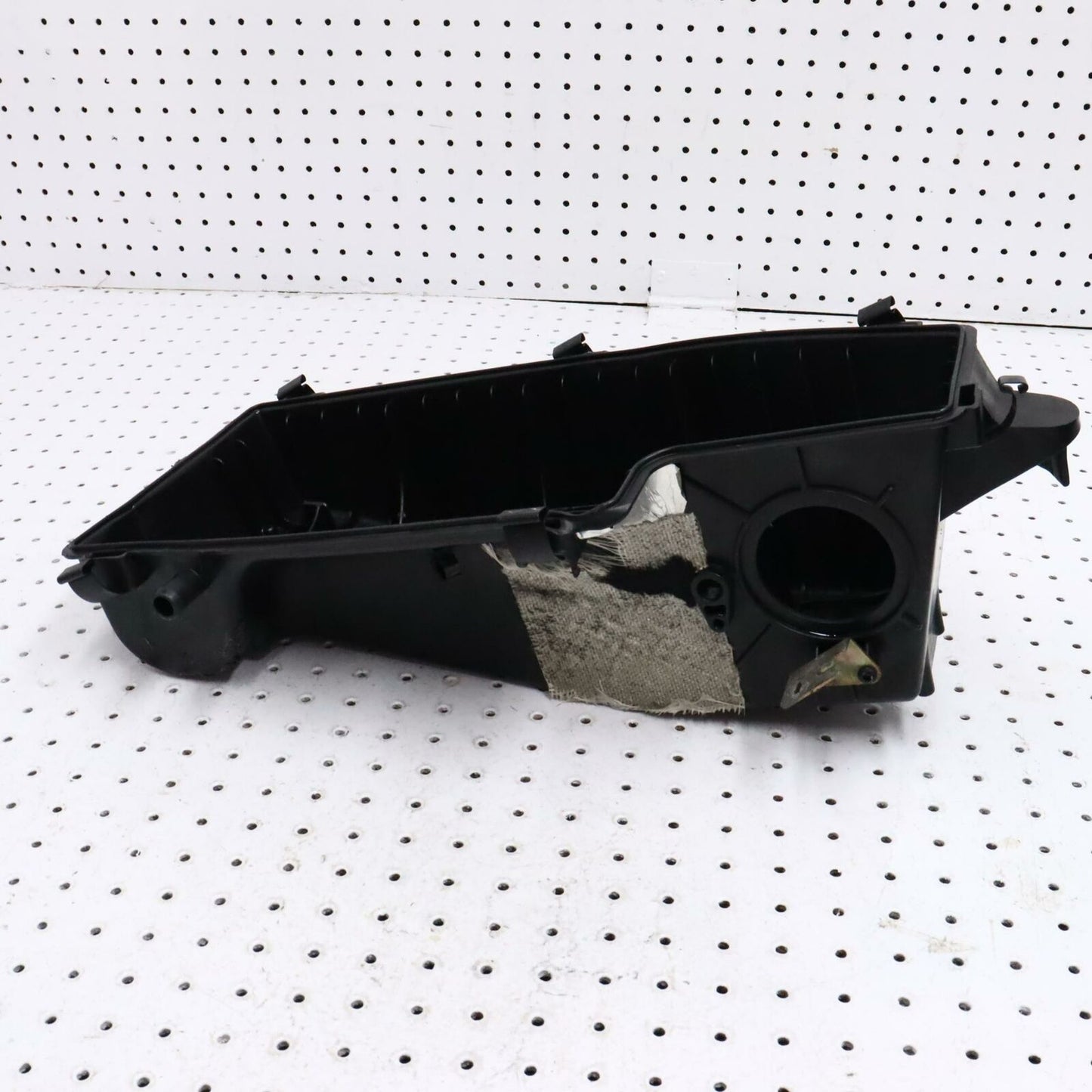 2006 POLARIS SWITCHBACK PLENUM-INTAKE,LOWER FST 5435592