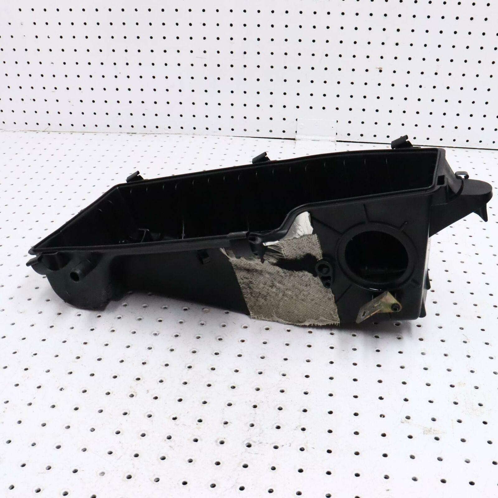 2006 POLARIS SWITCHBACK PLENUM-INTAKE,LOWER FST 5435592