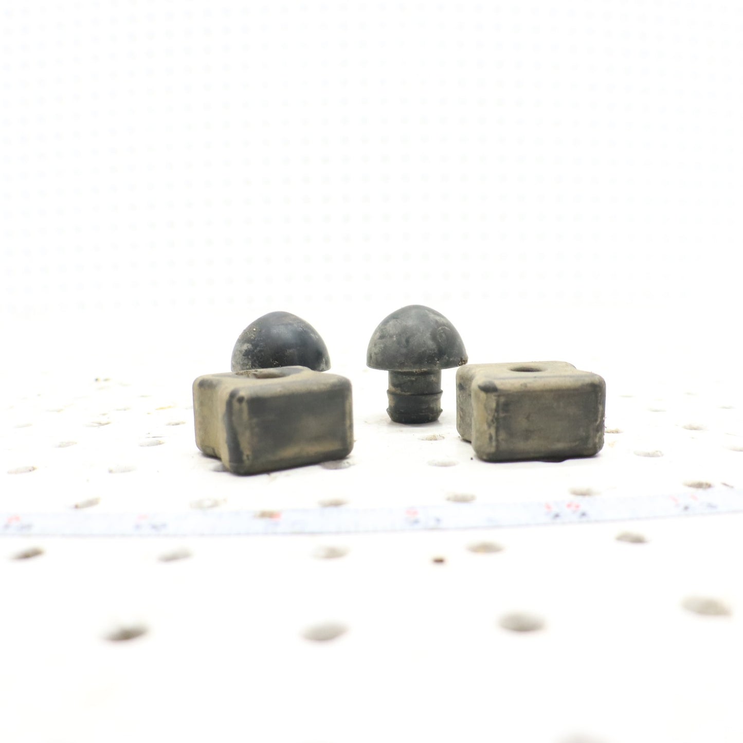 2009 Polaris Sportsman Xp 850 Exhaust Mount Rubber Damper 5413383 ; 5413466