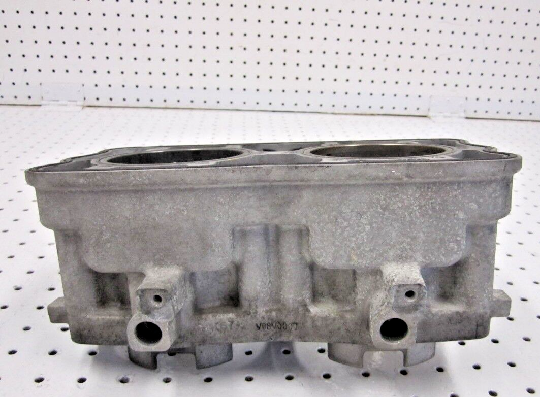 2010 POLARIS 800 RMK 155 CYLINDER 3022201 BROKEN SKIRT