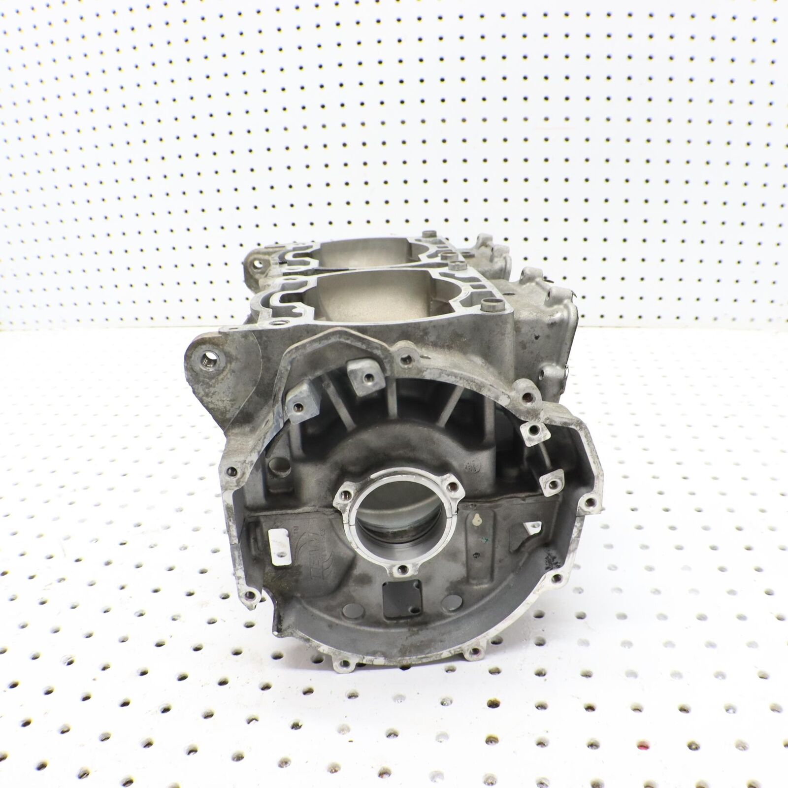 2006 POLARIS FUSION 700 ENGINE MOTOR CASE CASES 2203111