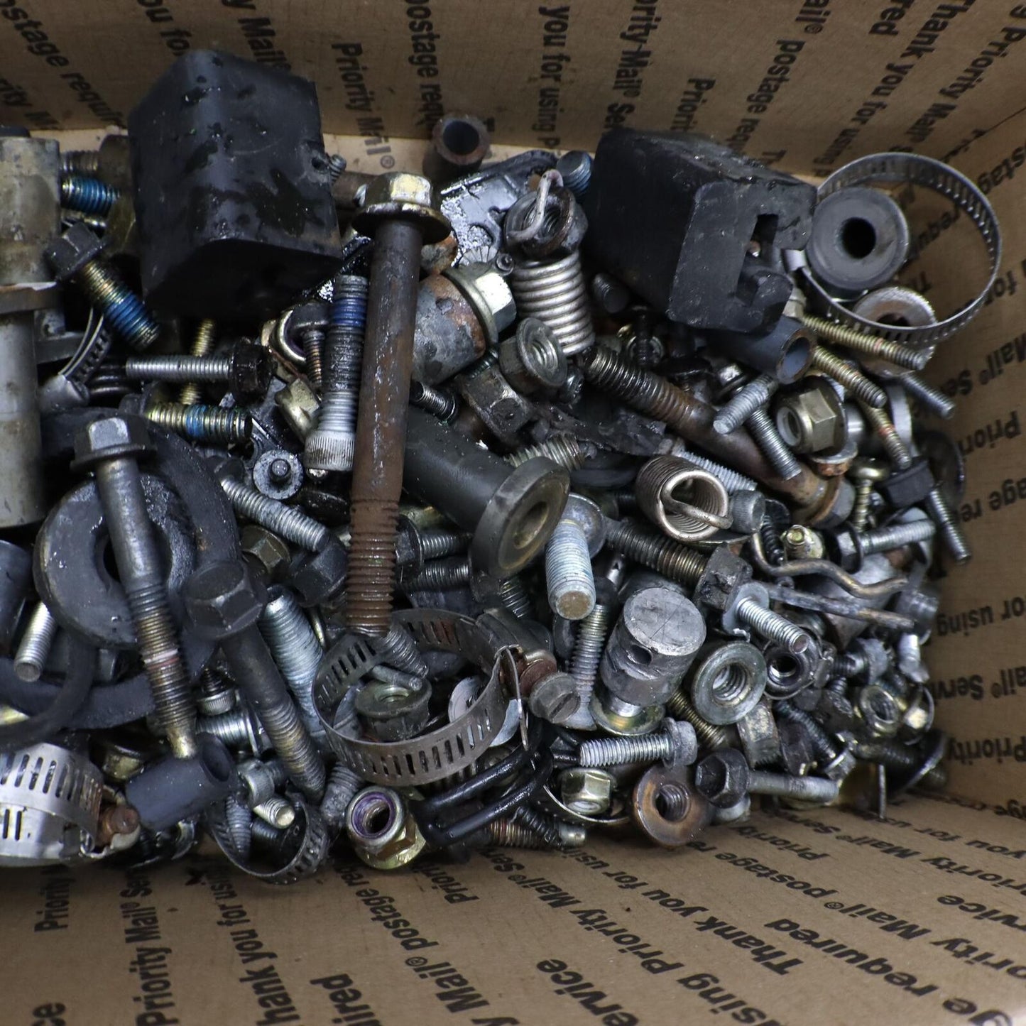 2011 ARCTIC CAT M8 MISCELLANEOUS BOLTS HARDWARE