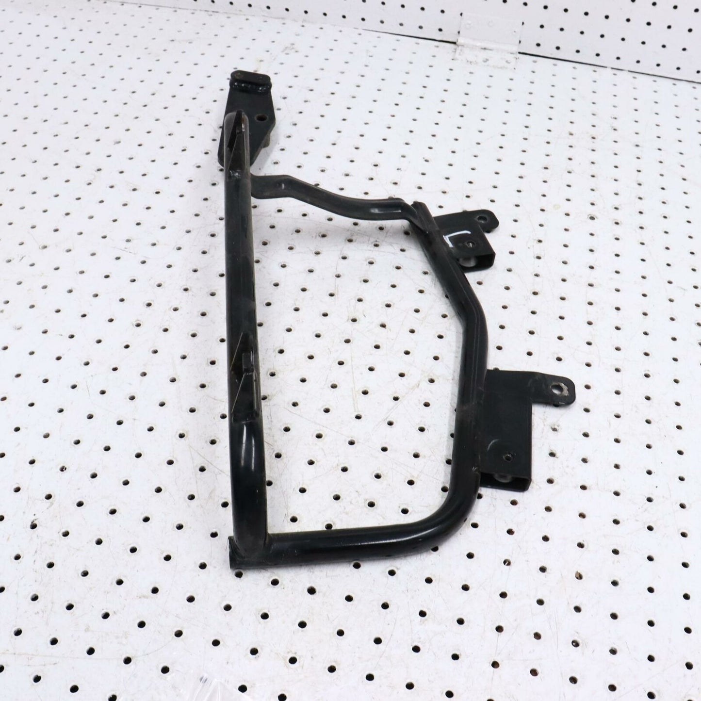 2003 YAMAHA V STAR 650 SADDLEBAG CASE MOUNTING BRACKET MOUNT