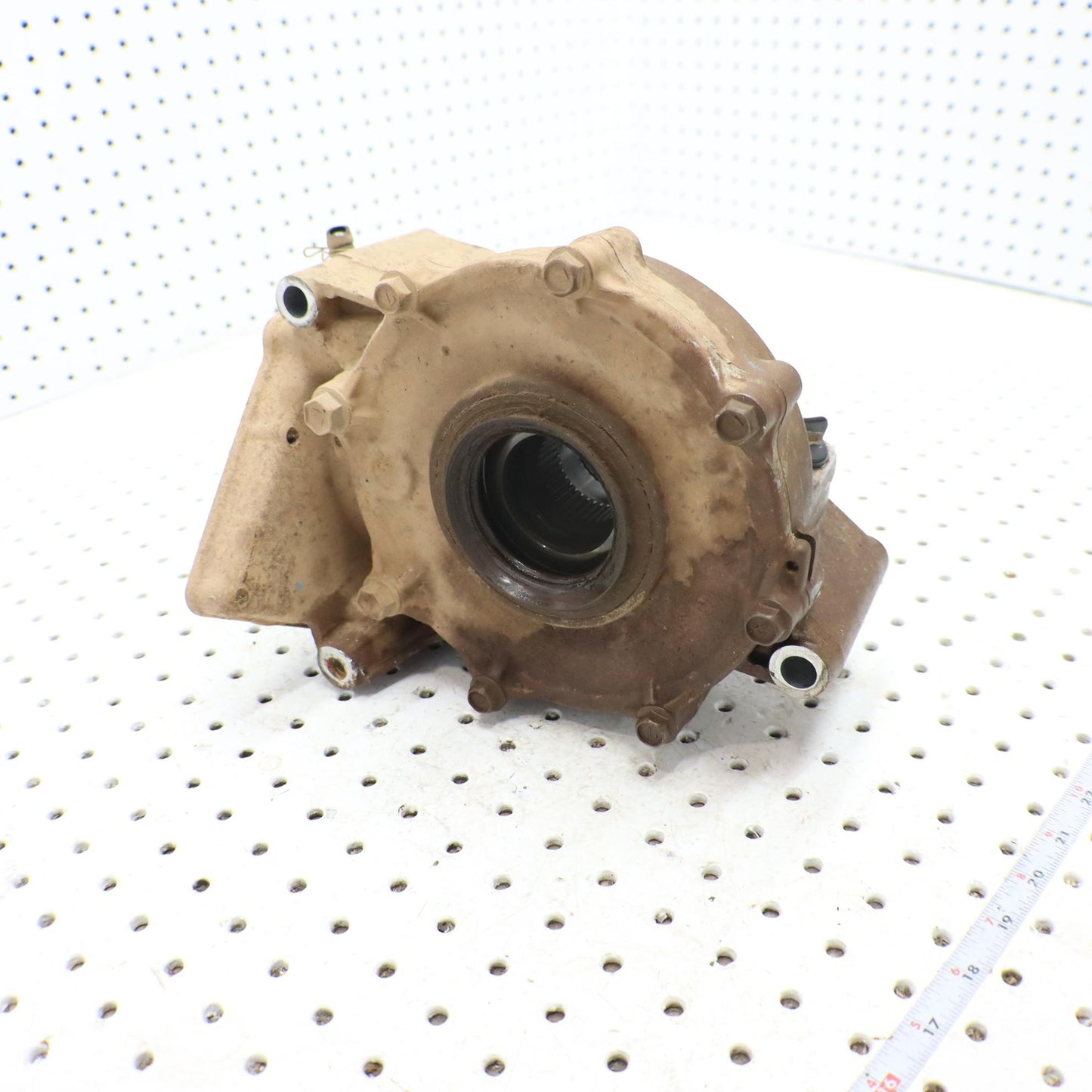 2016 SUZUKI KING QUAD 500 REAR GEARCASE FINAL DRIVE 27410-31G50 DAMAGED