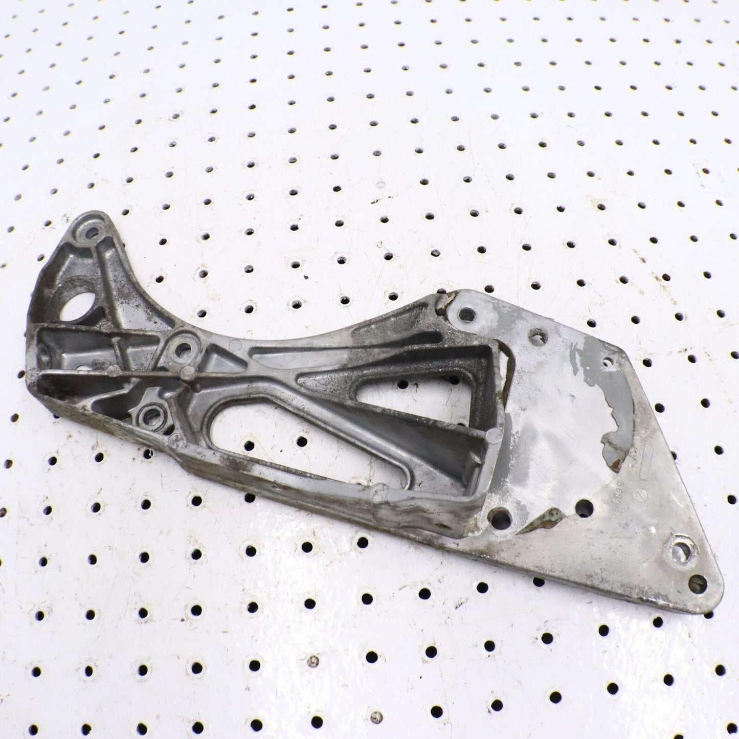 2014 POLARIS PRO RMK 800 BRACE, LOWER, RIGHT, MACHINED 5138693