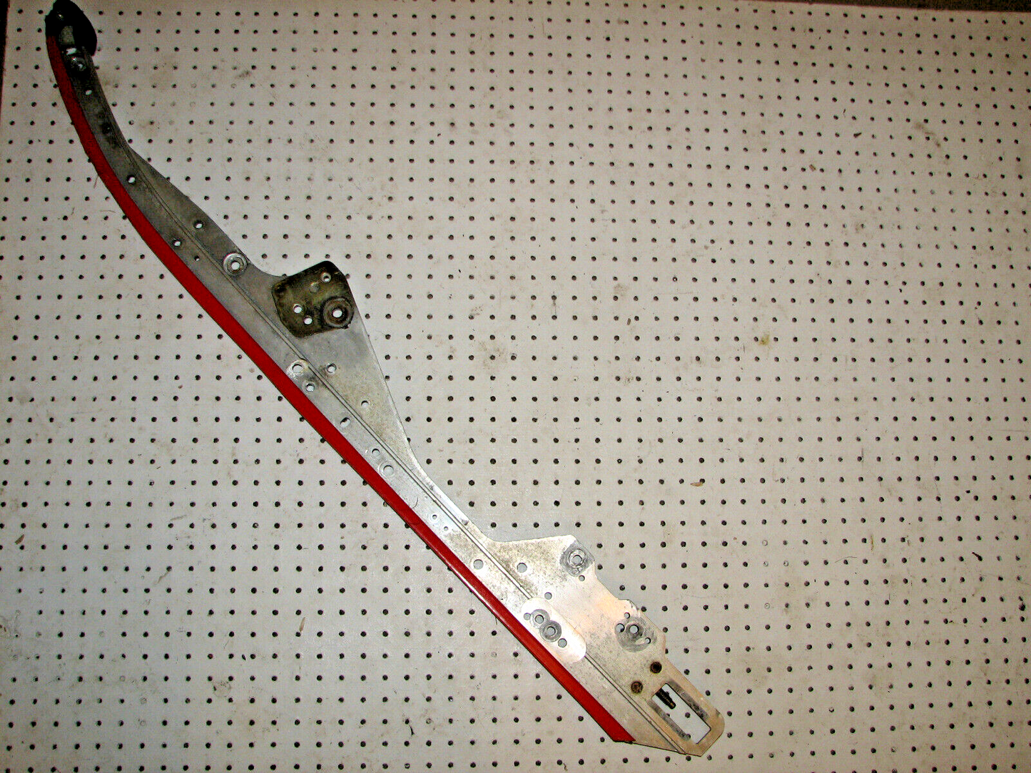 2001 POLARIS EDGE PRO X 440 / 600 SLIDE RAIL RIGHT 1541623