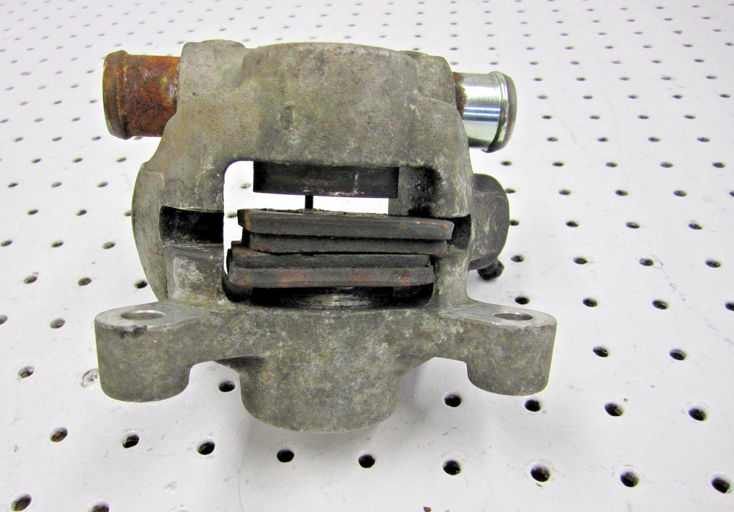 2004 POLARIS SWITCHBACK 600 144 BRAKE CALIPER 2202201
