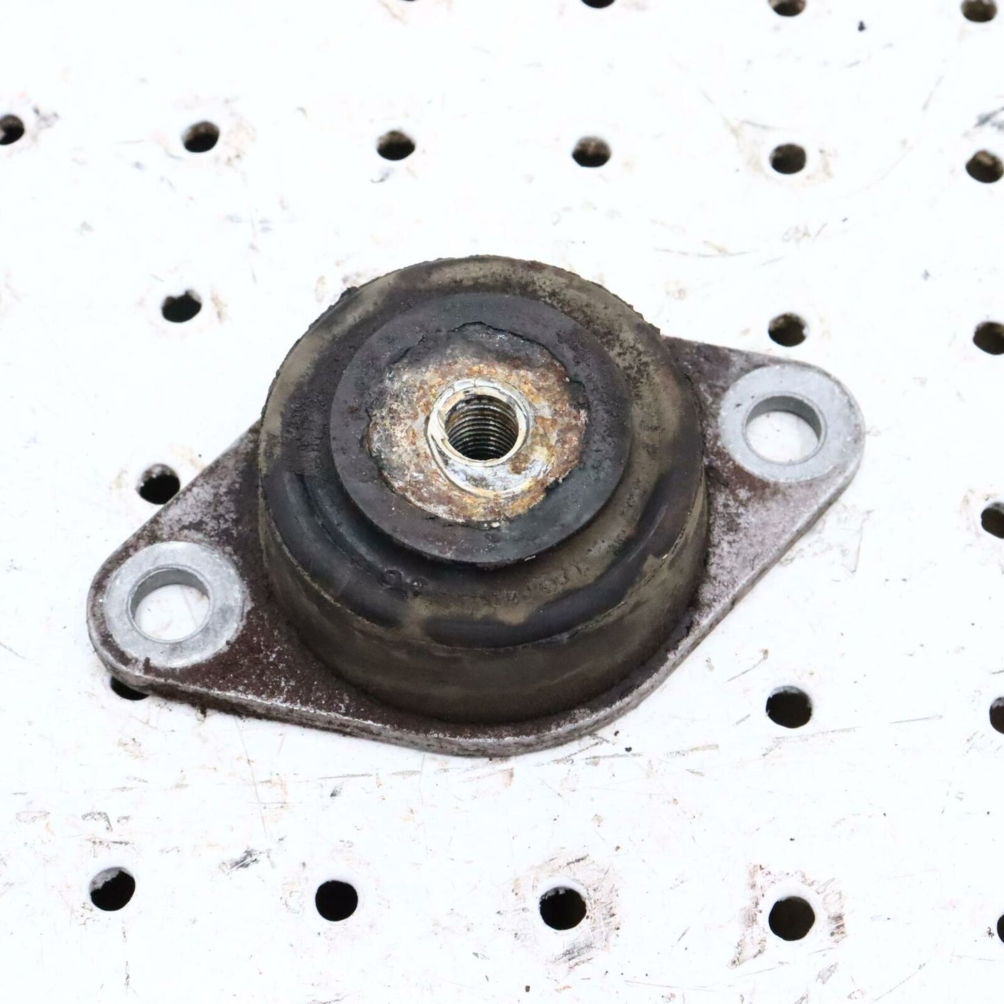 2013 ARCTIC CAT F5 ENGINE MOTOR MOUNT 0608-496