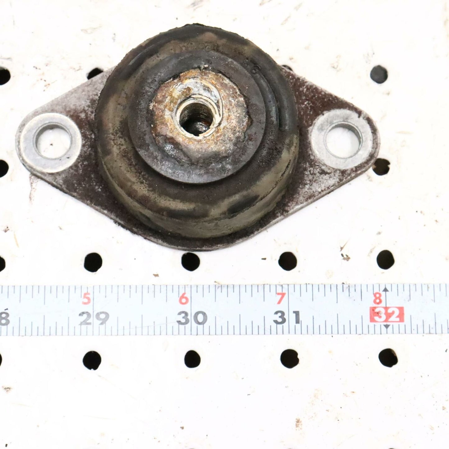 2013 ARCTIC CAT F5 ENGINE MOTOR MOUNT 0608-496