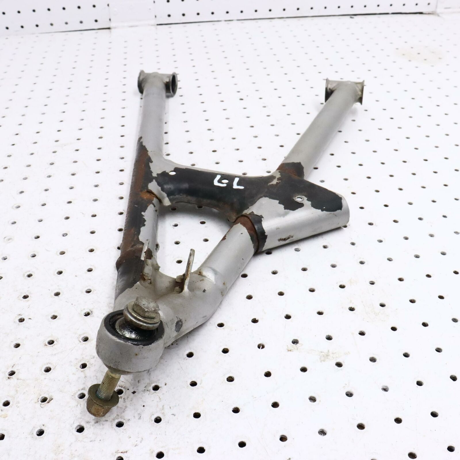 2006 POLARIS SWITCHBACK LEFT FRONT LOWER SUSPENSION CONTROL A ARM 2203021-385