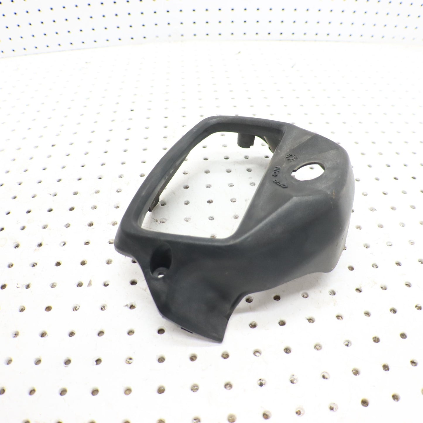 2016 SUZUKI KING QUAD 500 HEADLIGHT GAUGE POD UPPER 56321-11H00-291