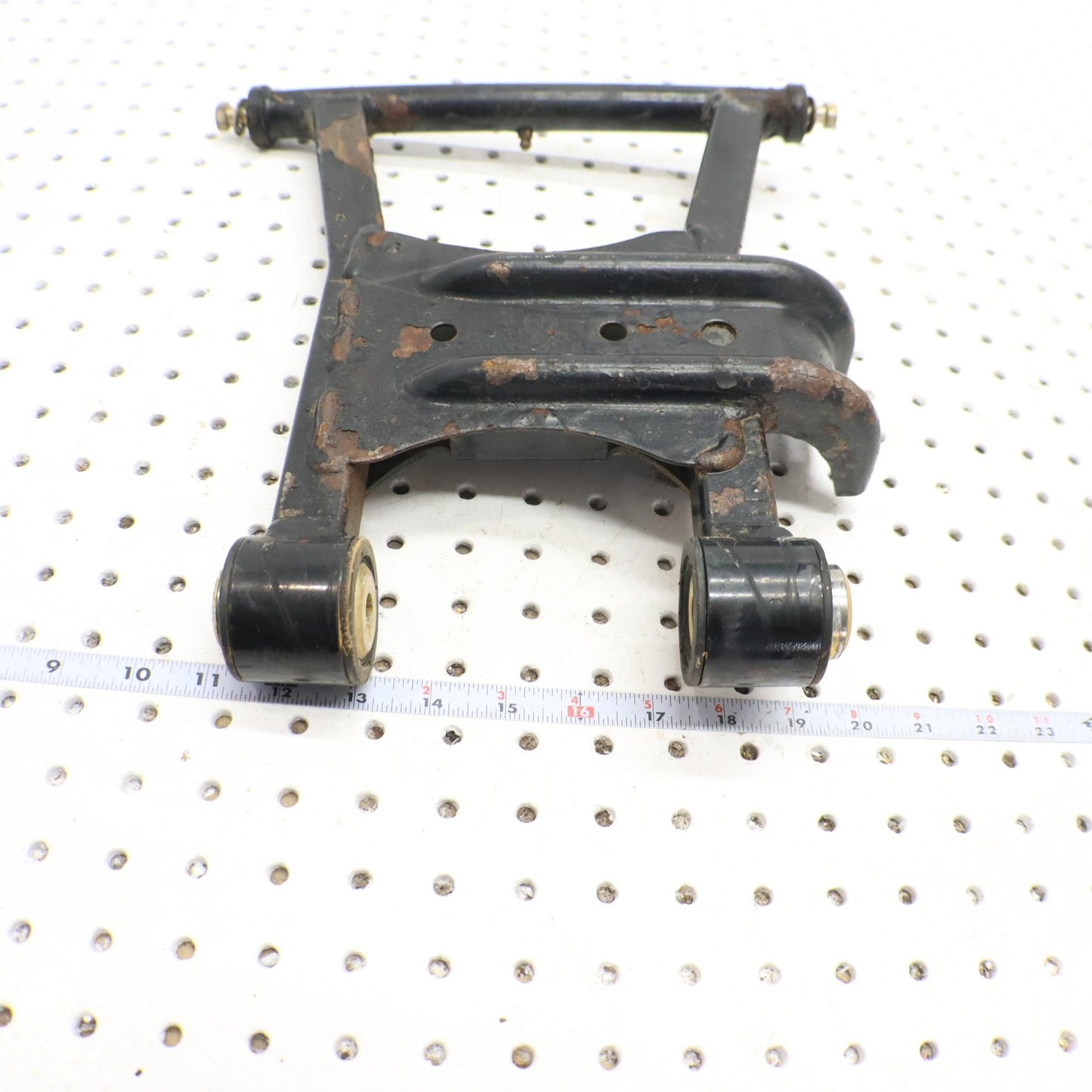 2016 POLARIS SPORTSMAN 570 LOWER LEFT REAR CONTROL A ARM 1015888-067