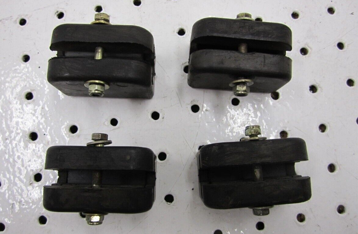 2007 SKI DOO SUMMIT X 800 BUMP STOPS 570063000 503190905