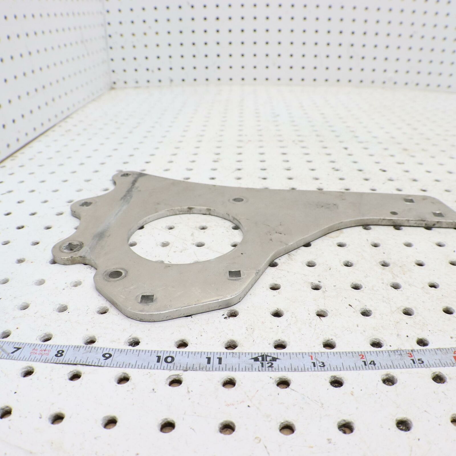 2006 POLARIS SWITCHBACK ENGINE MOTOR MOUNT PLATE ENGINE STRAP, RH 5247597