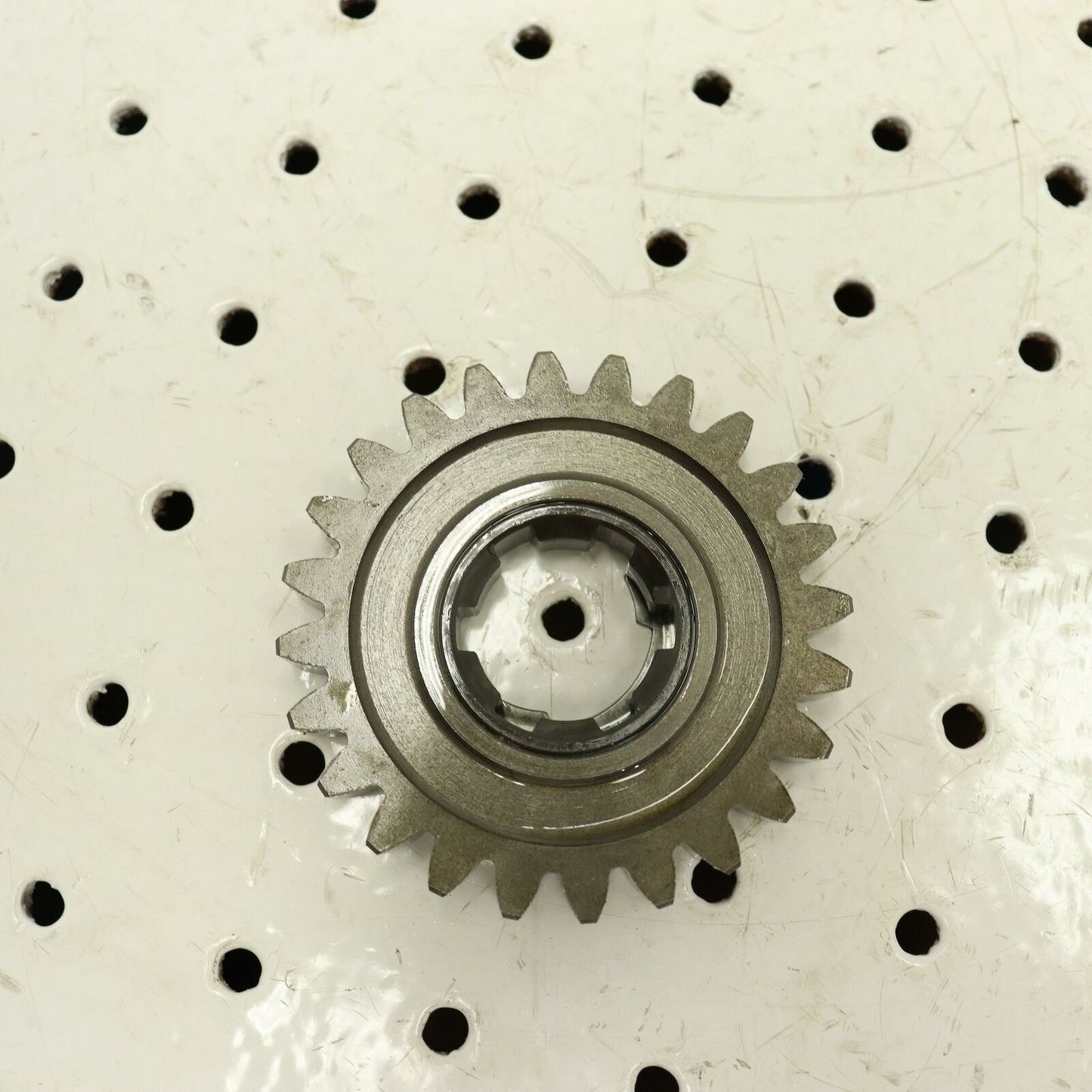 2003 SUZUKI SAVAGE 650 TRANSMISSION TRANNY GEAR 3RD DRIVEN 24331-24B20