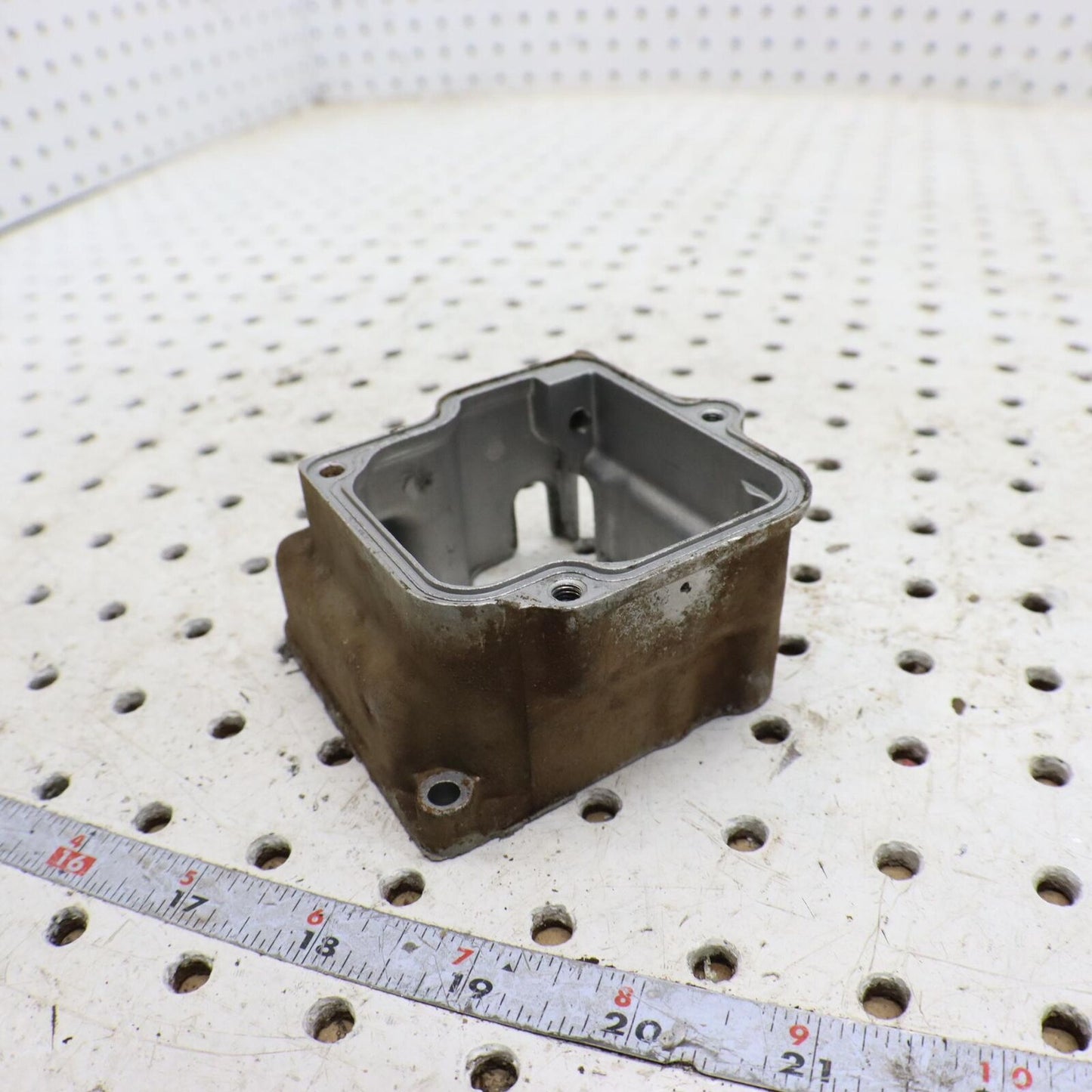 1998 POLARIS XPLORER 400L OIL PUMP HOUSING 3085520
