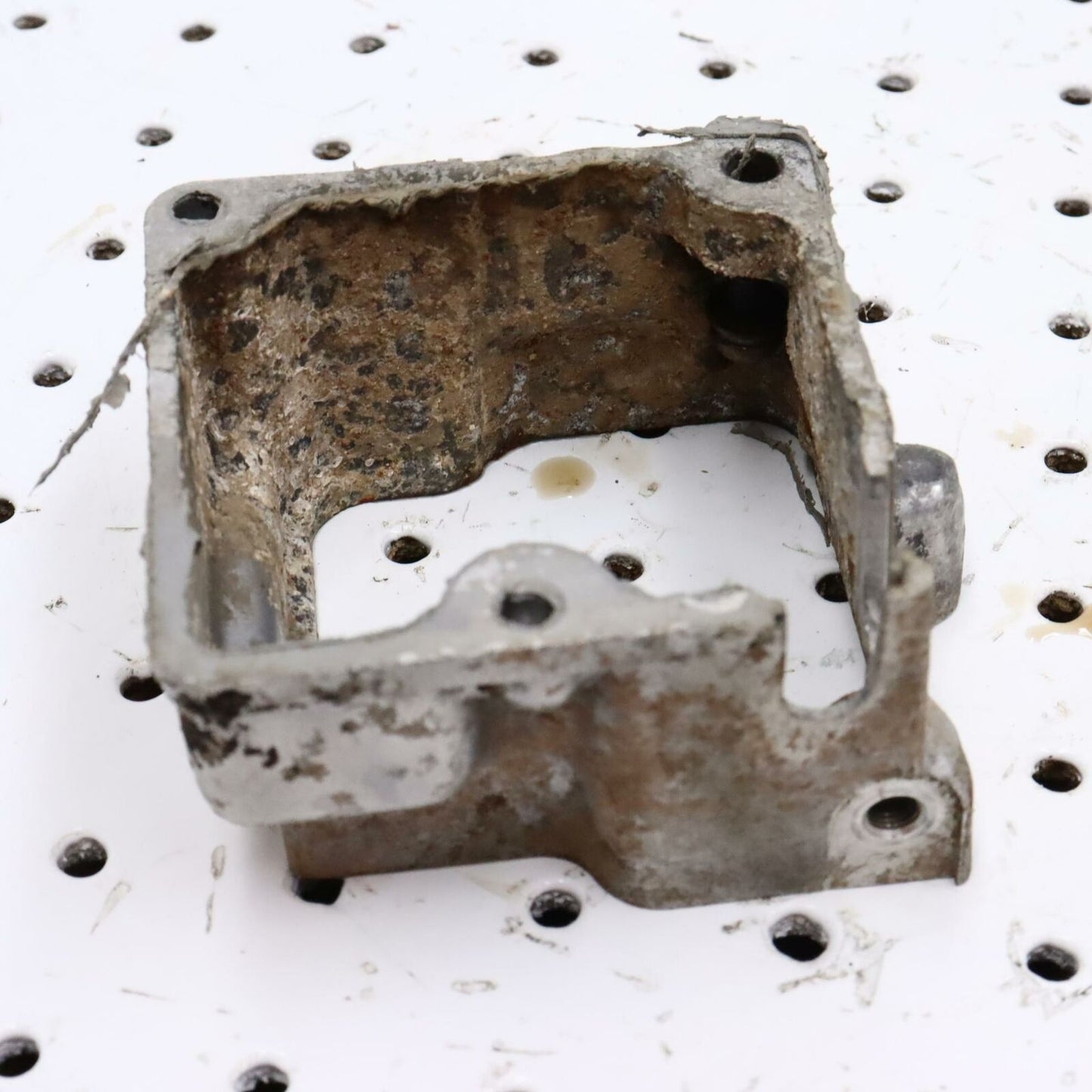 1996 POLARIS SCRAMBLER 400 OIL PUMP HOUSING 3085279