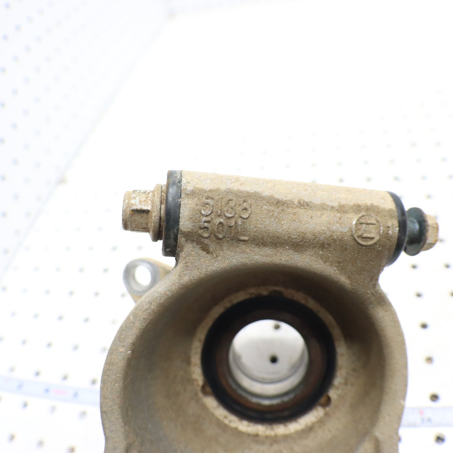 2013 Polaris Ranger Xp 900 WHEEL Bearing Carrier LEFT REAR 5137676; 5138501