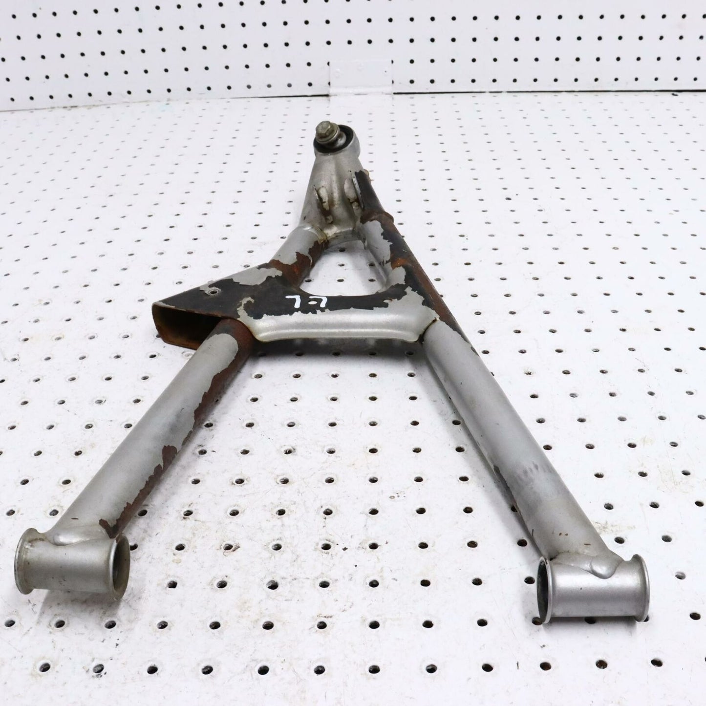 2006 POLARIS SWITCHBACK LEFT FRONT LOWER SUSPENSION CONTROL A ARM 2203021-385