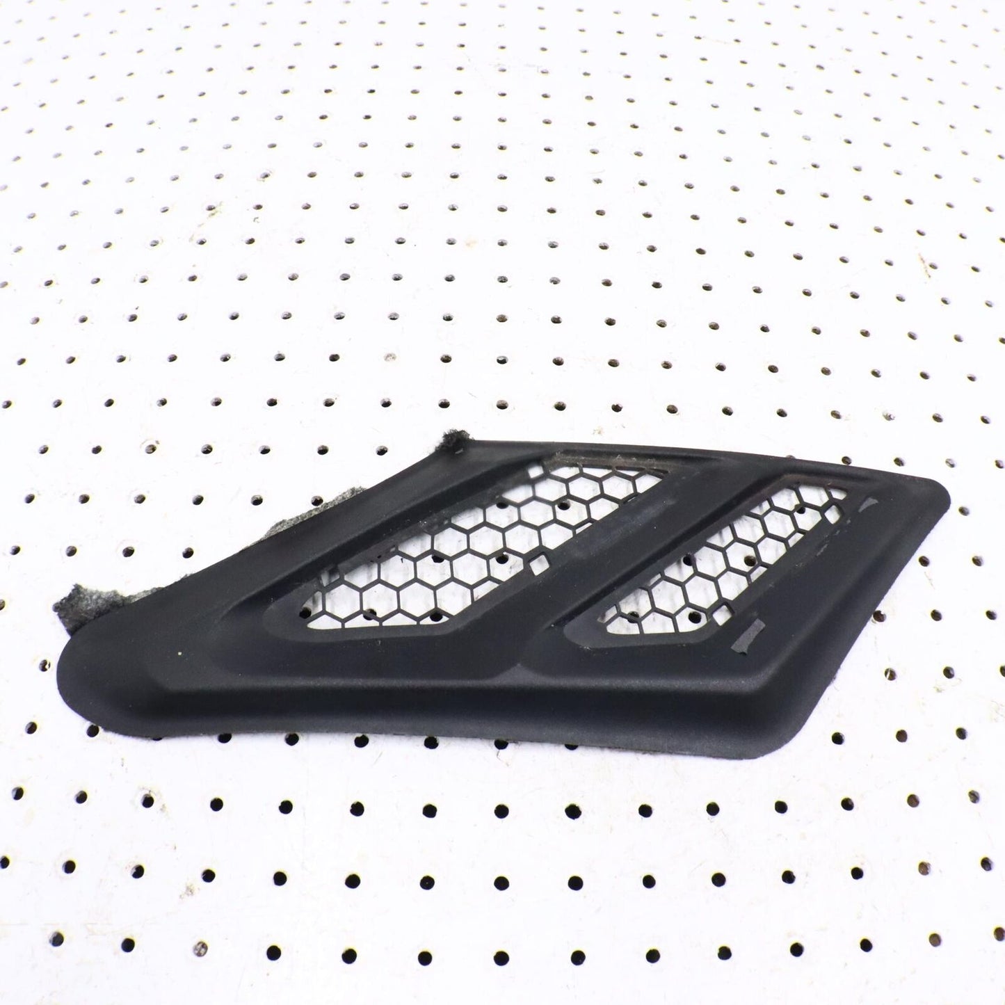 2008 POLARIS SWITCHBACK TURBO SCREEN-RESONATOR VENT,FR,BLK 5436407-070