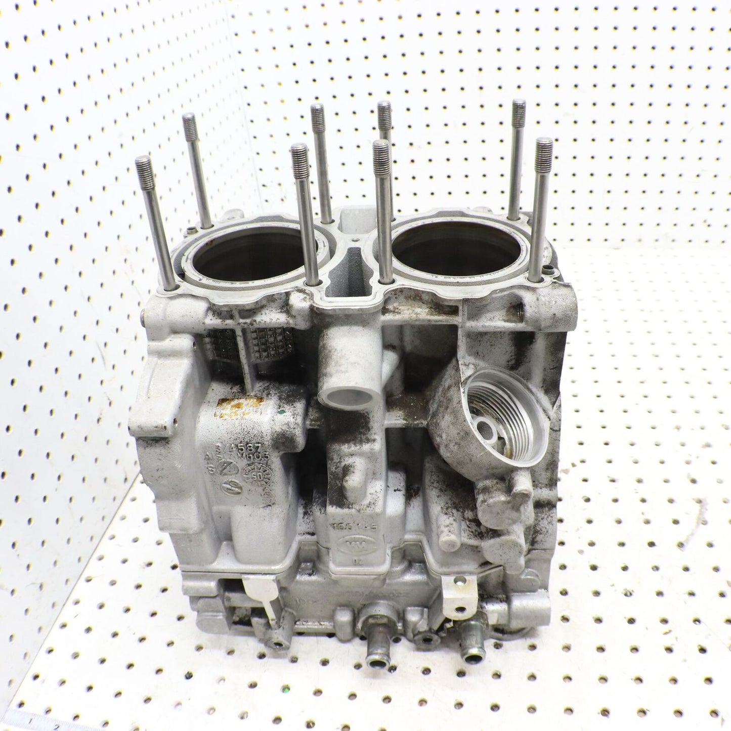 2008 POLARIS SWITCHBACK TURBO ENGINE MOTOR CASE CASES 0454034 0453150