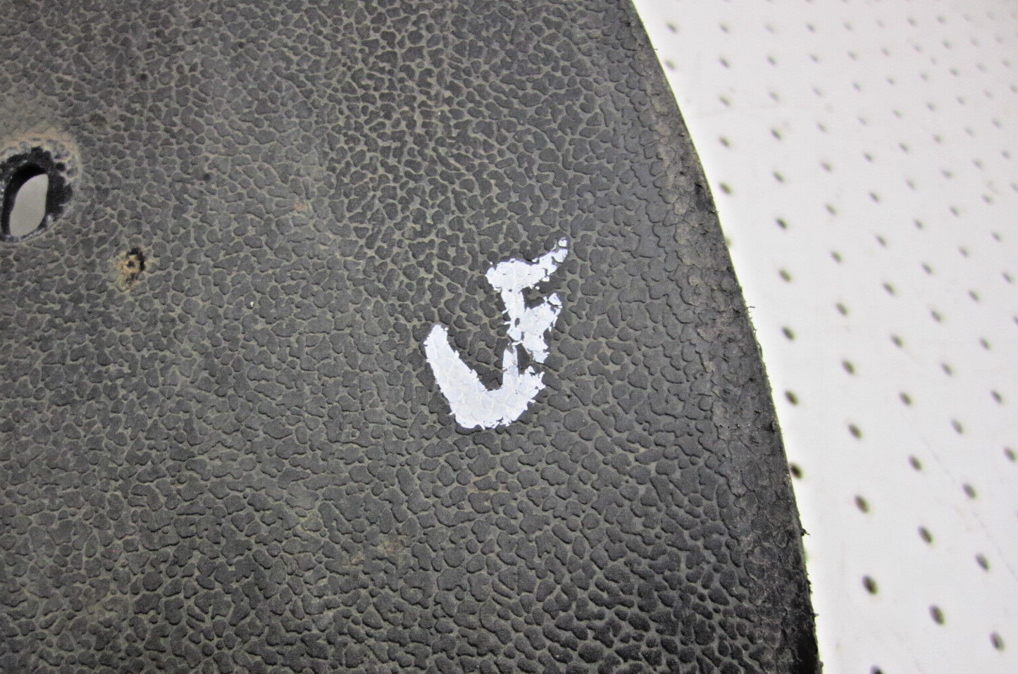 1994 POLARIS SPORTSMAN 400 4X4 FRONT LEFT MUD GUARD 5850105