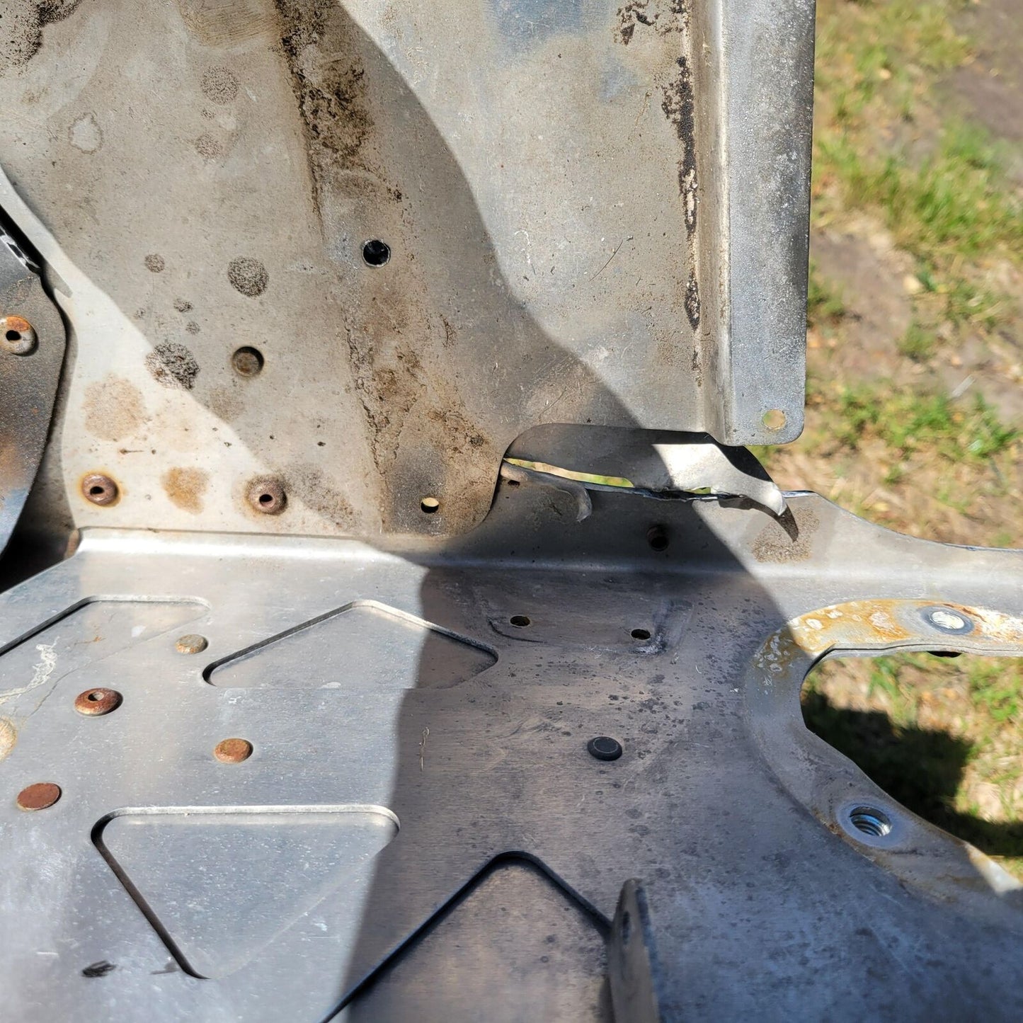 2015 POLARIS SWITCHBACK 800 TUNNEL CHASSIS FRAME REAR 1019188-1361 1024146-1361