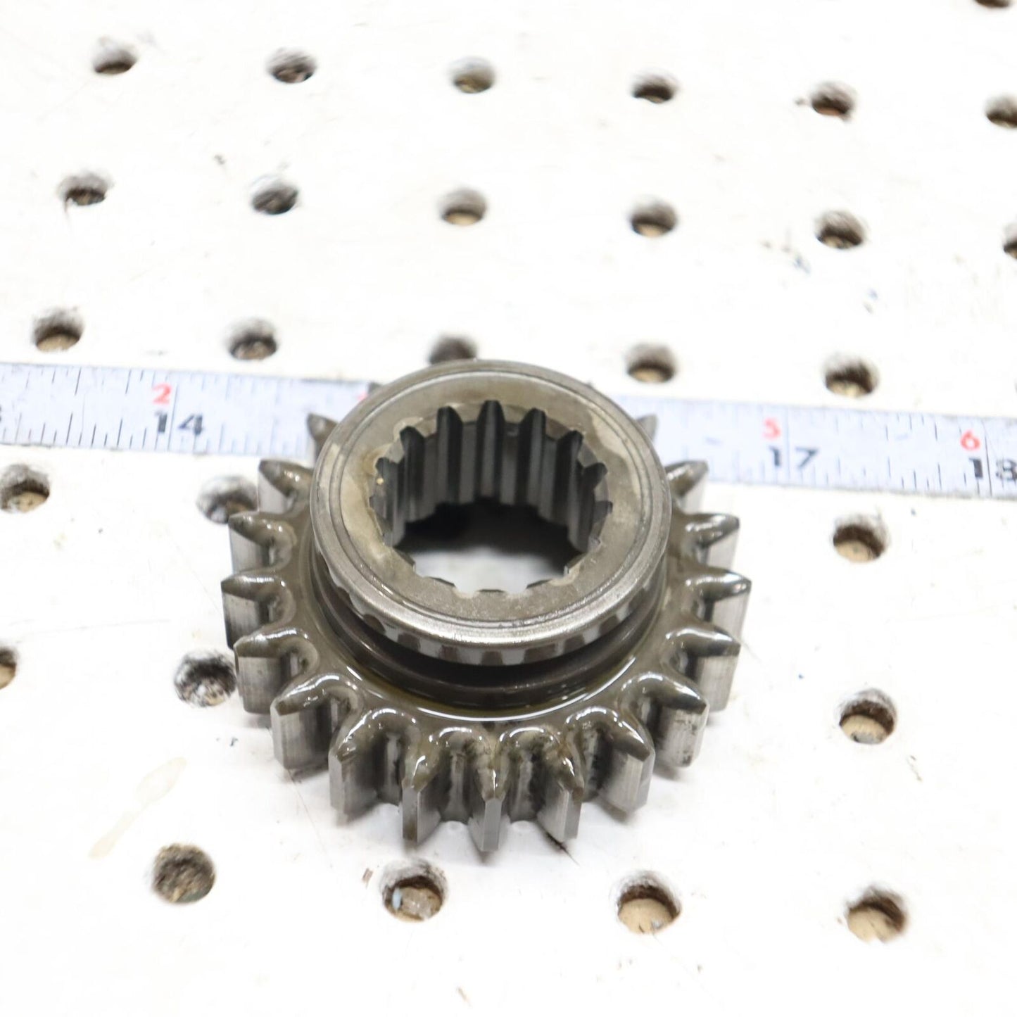 2008 POLARIS SWITCHBACK TURBO CHAIN CASE GEAR SPROCKET 5135601