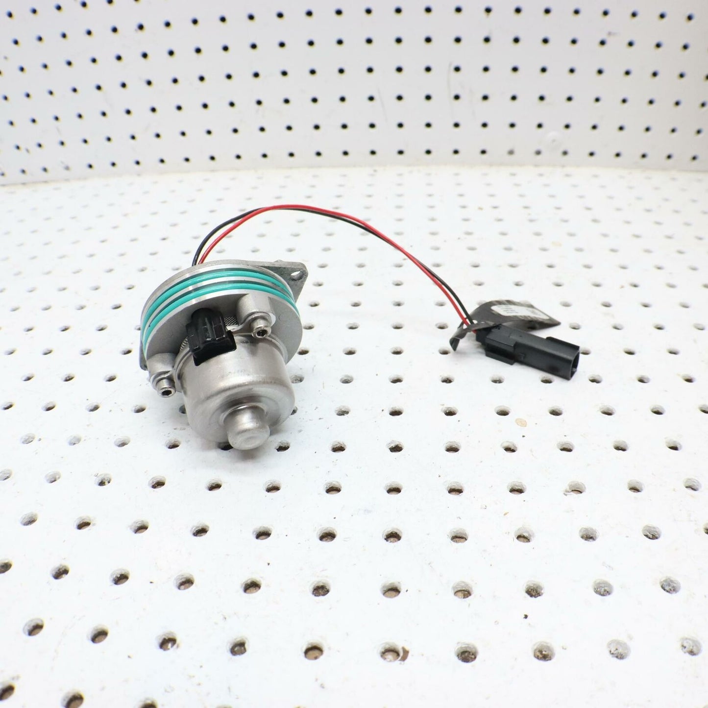 2015 ARCTIC CAT XF 6000 Pump, Oil 0912-003; 0912-005