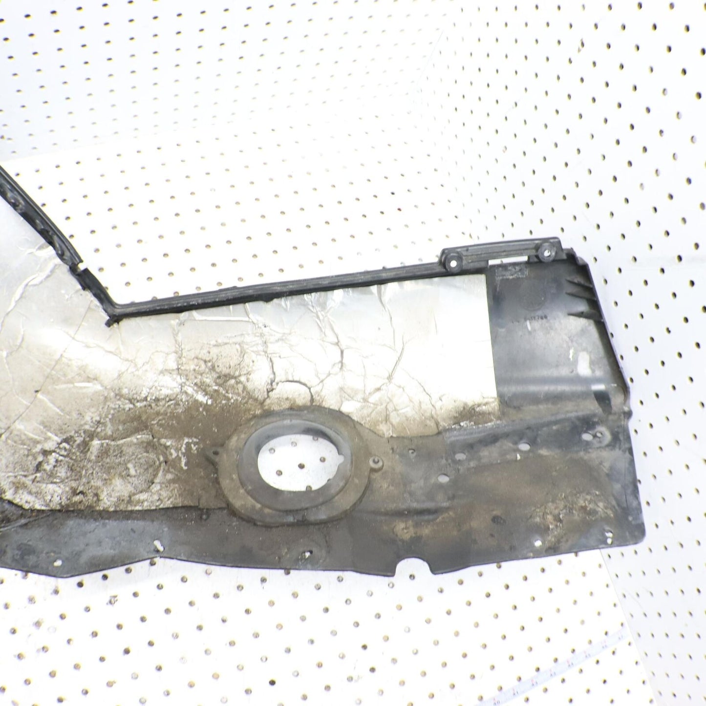2008 POLARIS SWITCHBACK TURBO RIGHT SIDE LOWER BELLY PAN PANEL 2633275-070