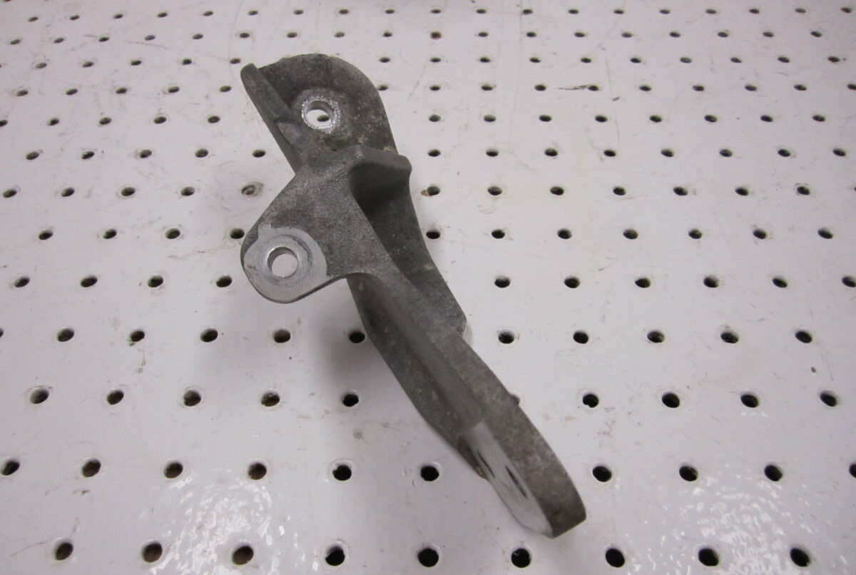 2002 ARCTIC CAT ZR 500 MOTOR MOUNT RIGHT REAR 0708-104