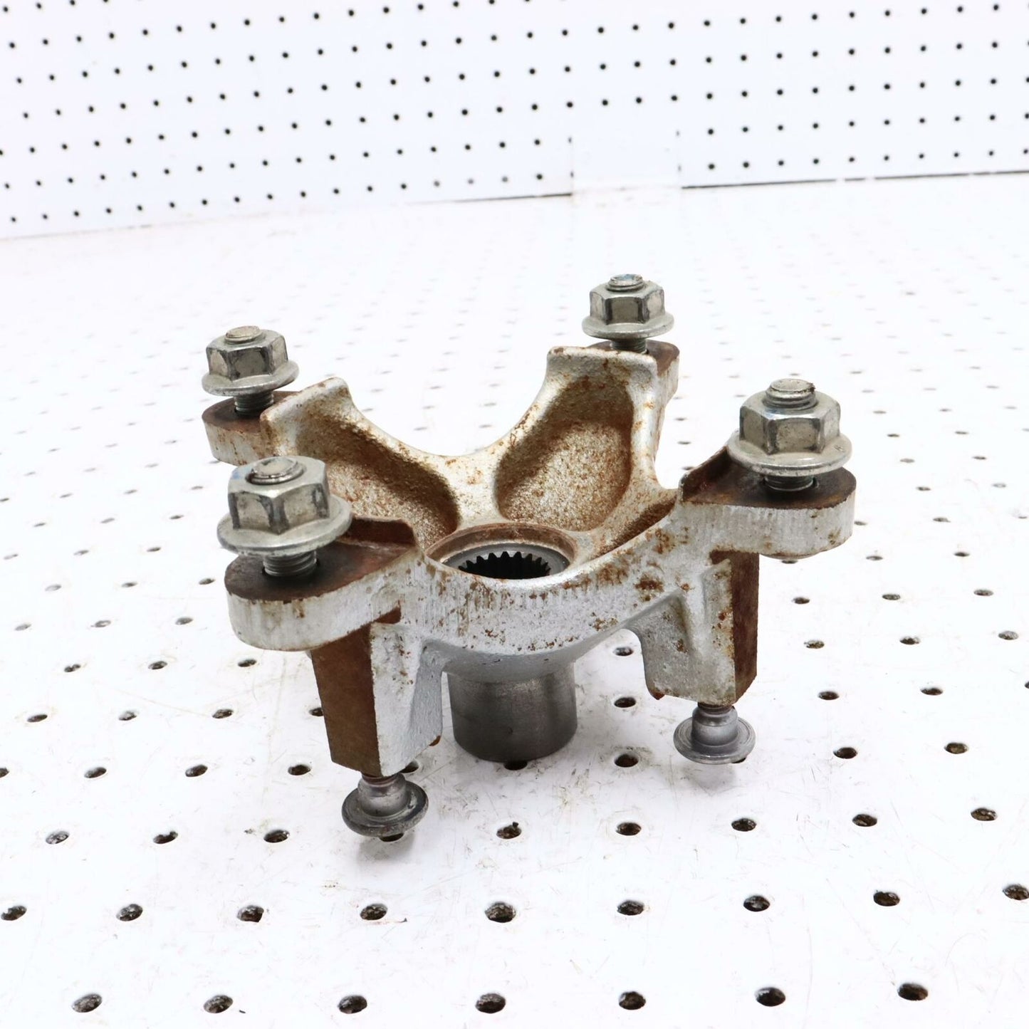 2008 KAWASAKI BRUTE FORCE 650 FRONT WHEEL HUB RIGHT 49030-1135; 49030-0046